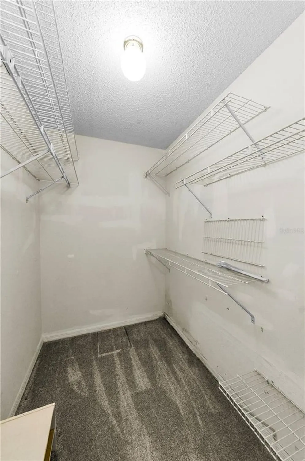 Property Slideshow image 18 of 65 | 675 fort duquesna dr, Sun City Center, FL, 33573