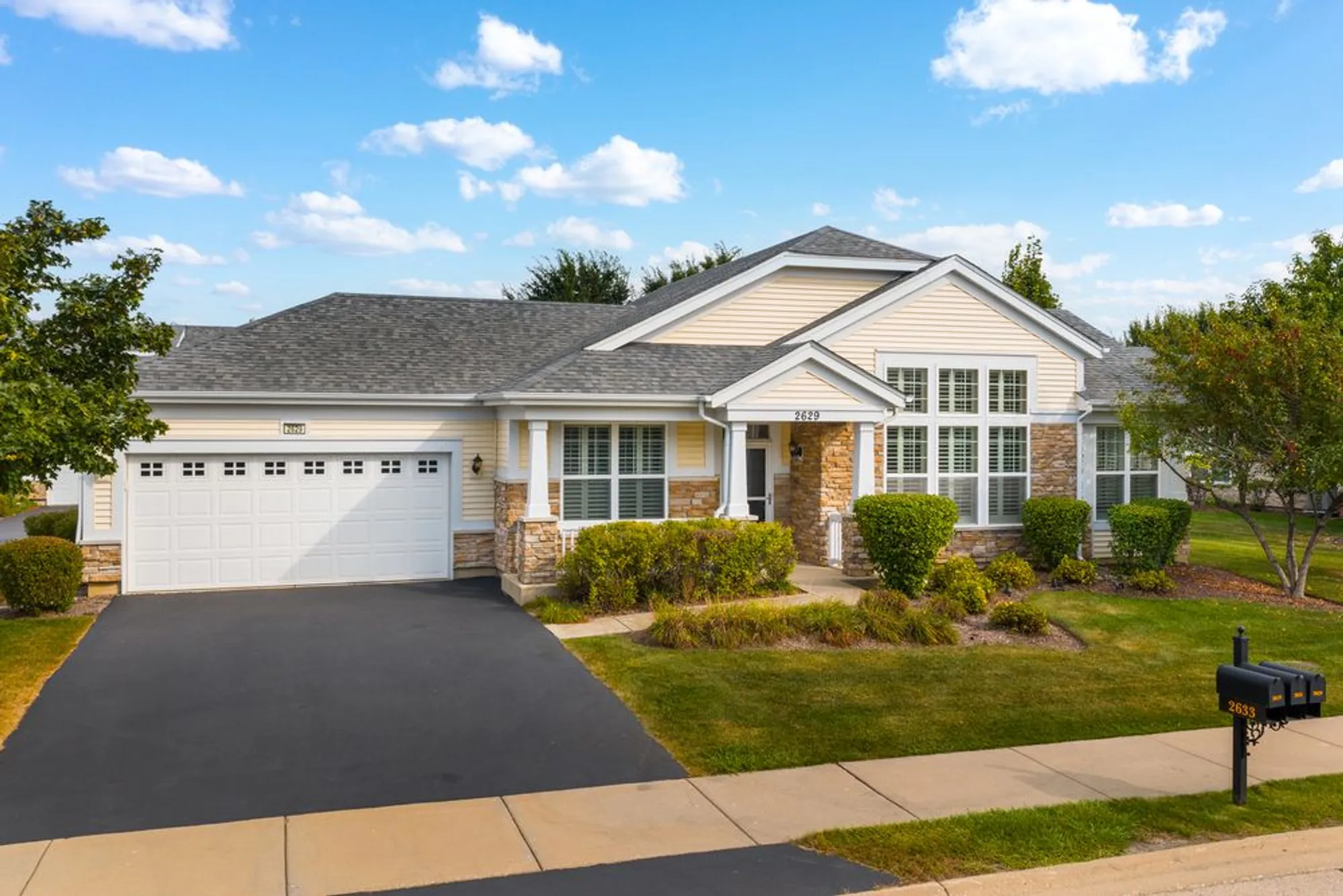 Property Slideshow image 29 of 29 | 2629 camberley cir, Naperville, IL, 60564