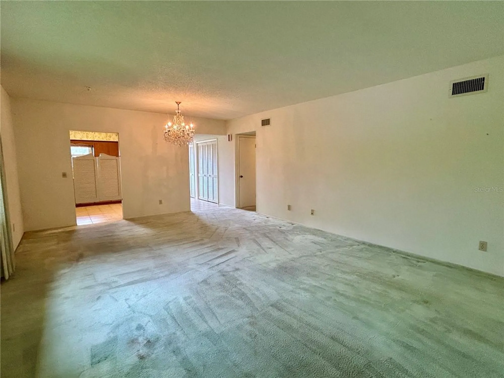 Property Slideshow image 14 of 57 | 2350 haitian dr 60, Clearwater, FL, 33763