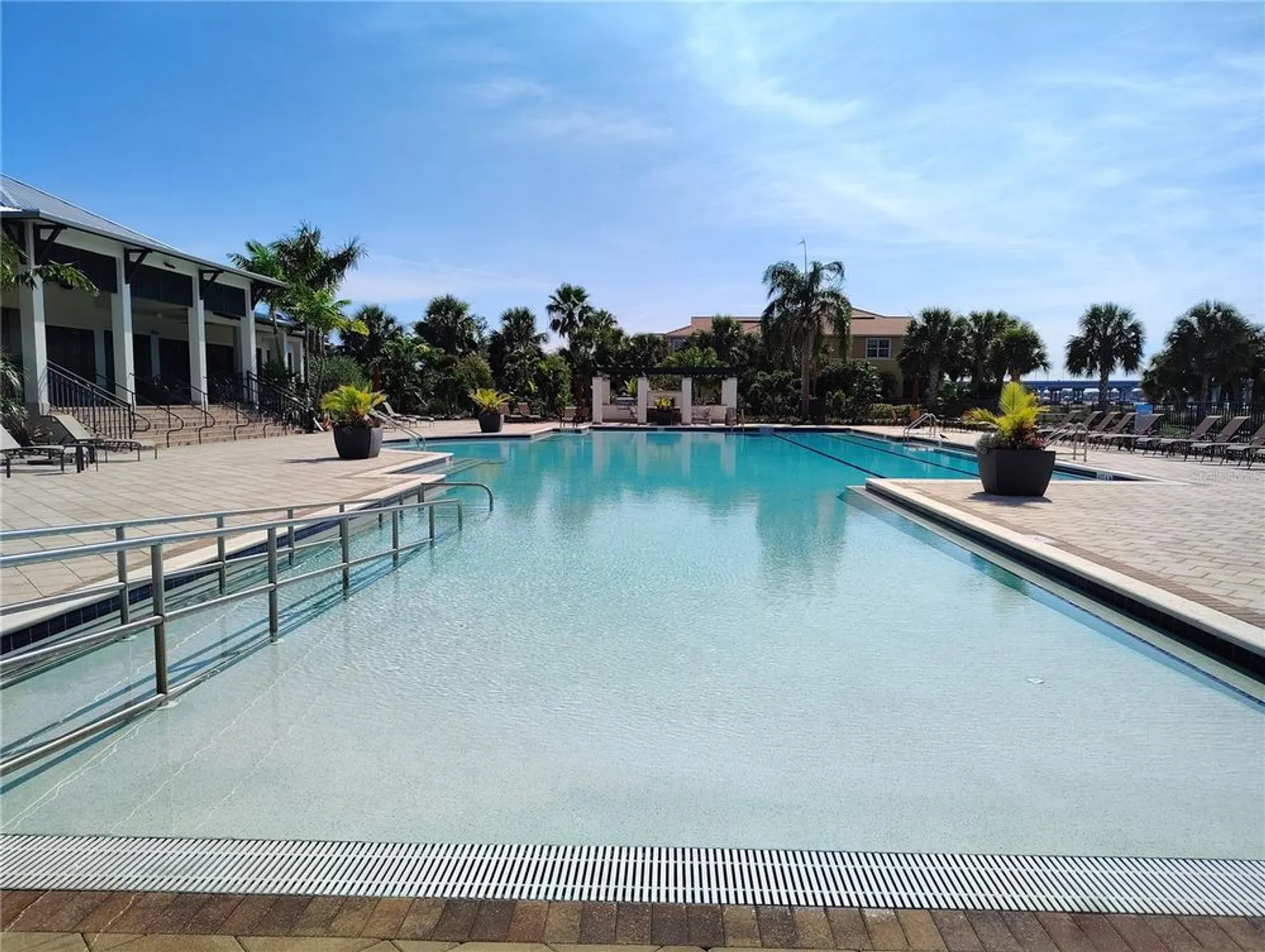 Property Slideshow image 65 of 84 | 1264 riverscape st b, Bradenton, FL, 34208