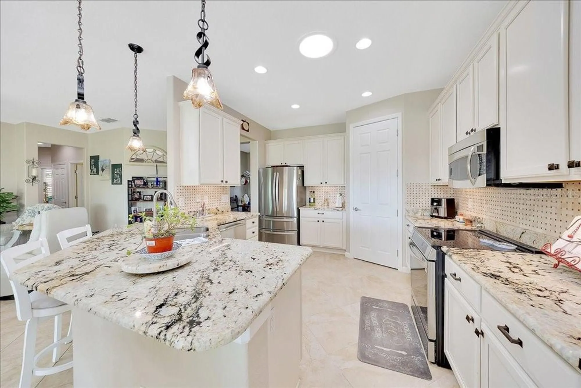 Property Slideshow image 16 of 50 | 6683 sw 97th terrace rd, Ocala, FL, 34481