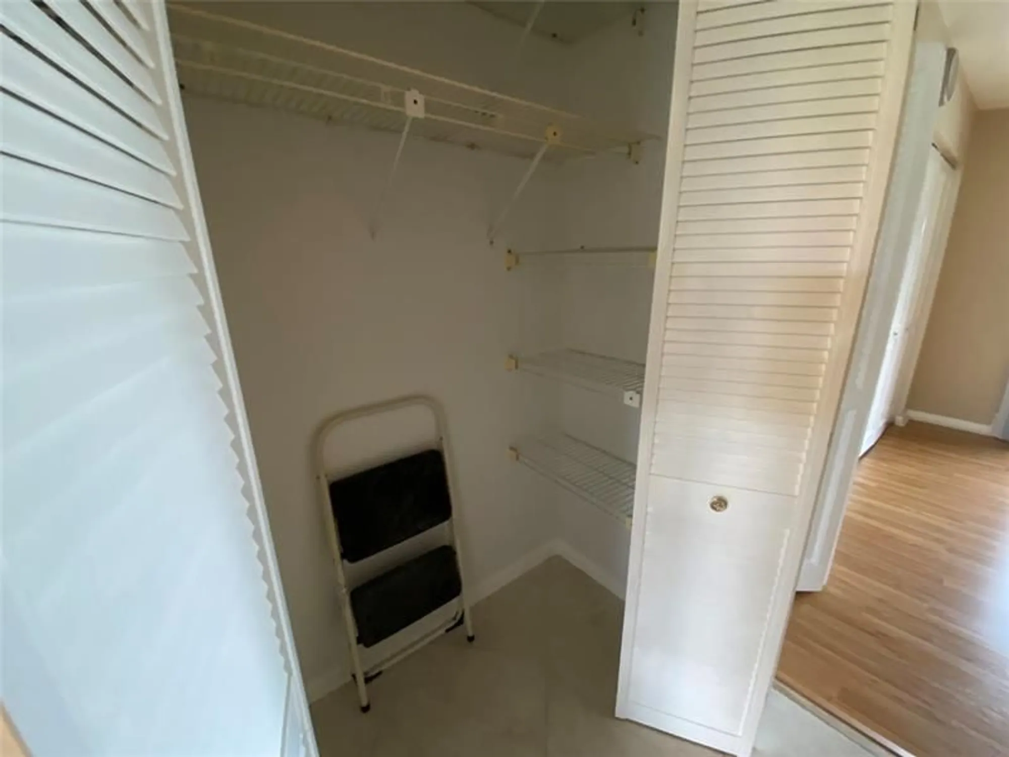 Property Slideshow image 8 of 50 | 278 newport r # 278, Deerfield Beach, FL, 33442