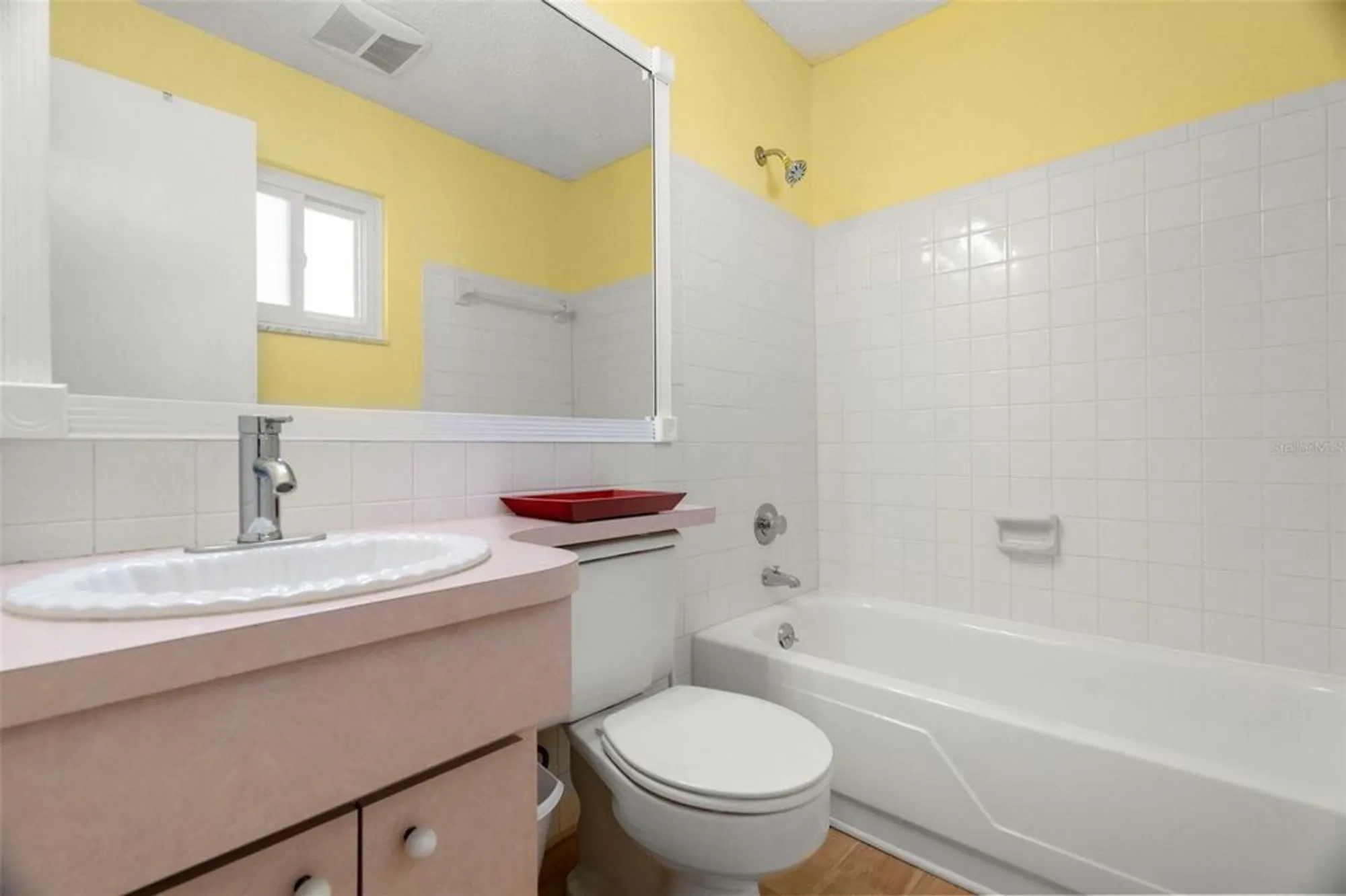 Property Slideshow image 20 of 42 | 10033 37th way n # 3, Pinellas Park, FL, 33782