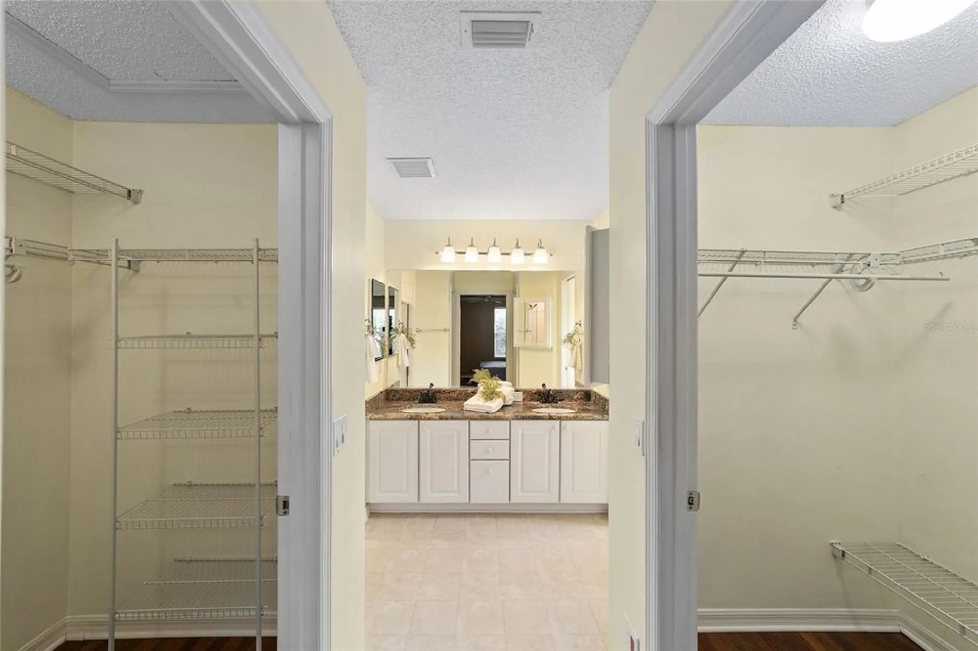 Property Slideshow image 18 of 34 | 290 jefferson ln, The Villages, FL, 32162