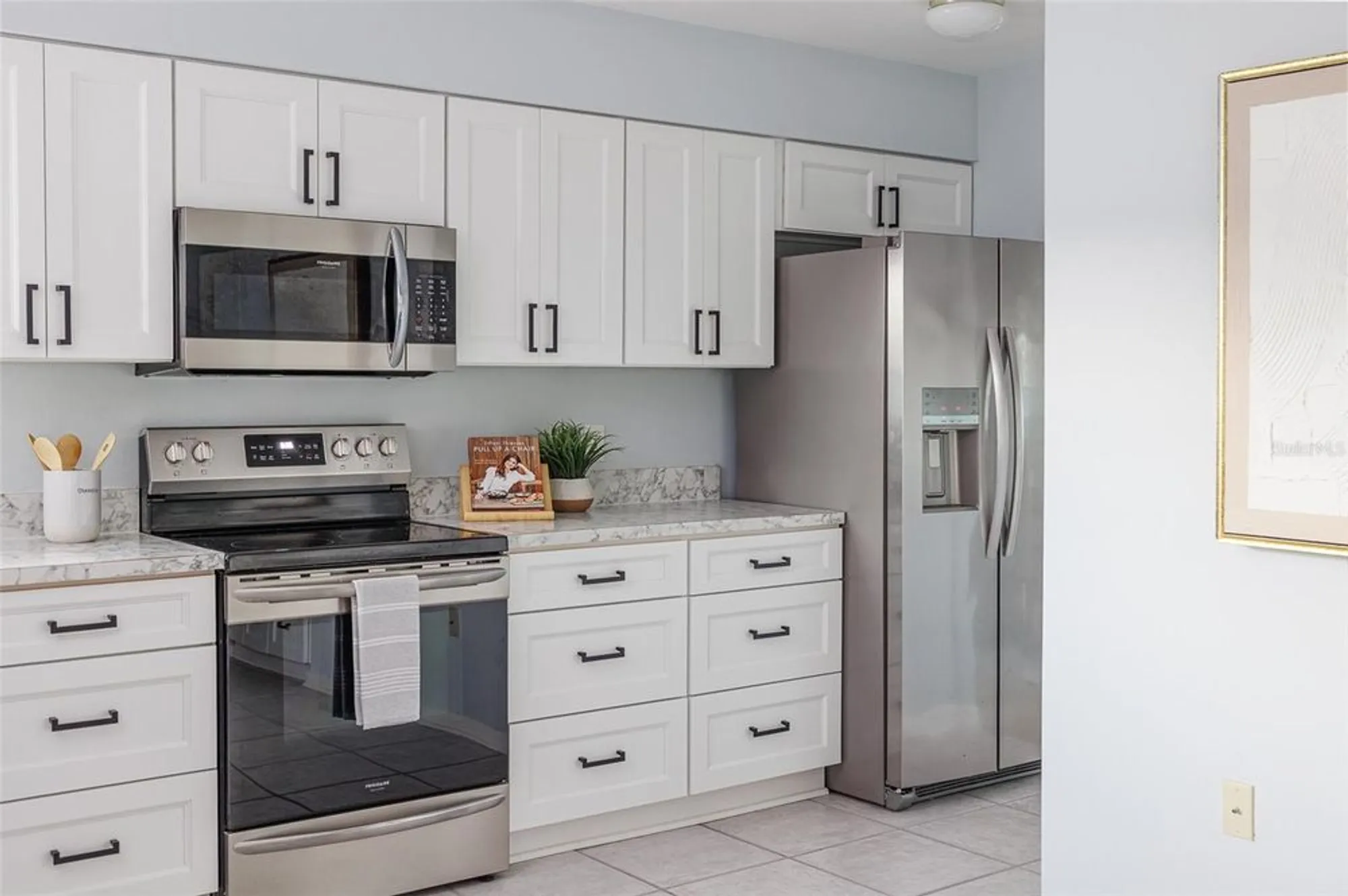 Property Slideshow image 9 of 39 | 4850 squire hollow dr, Lakeland, FL, 33811