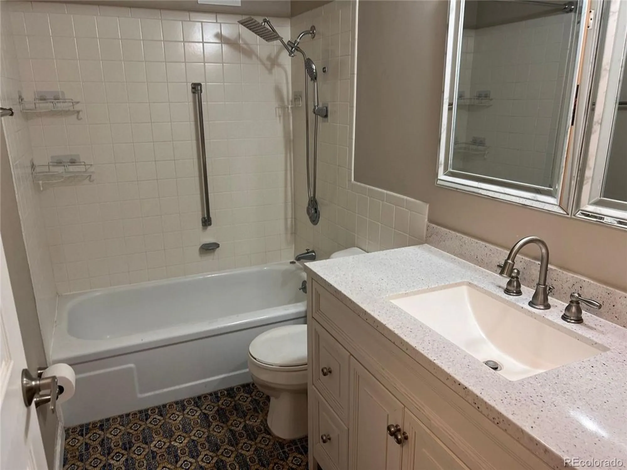 Property Slideshow image 20 of 28 | 660 s alton way 4a, Denver, CO, 80247