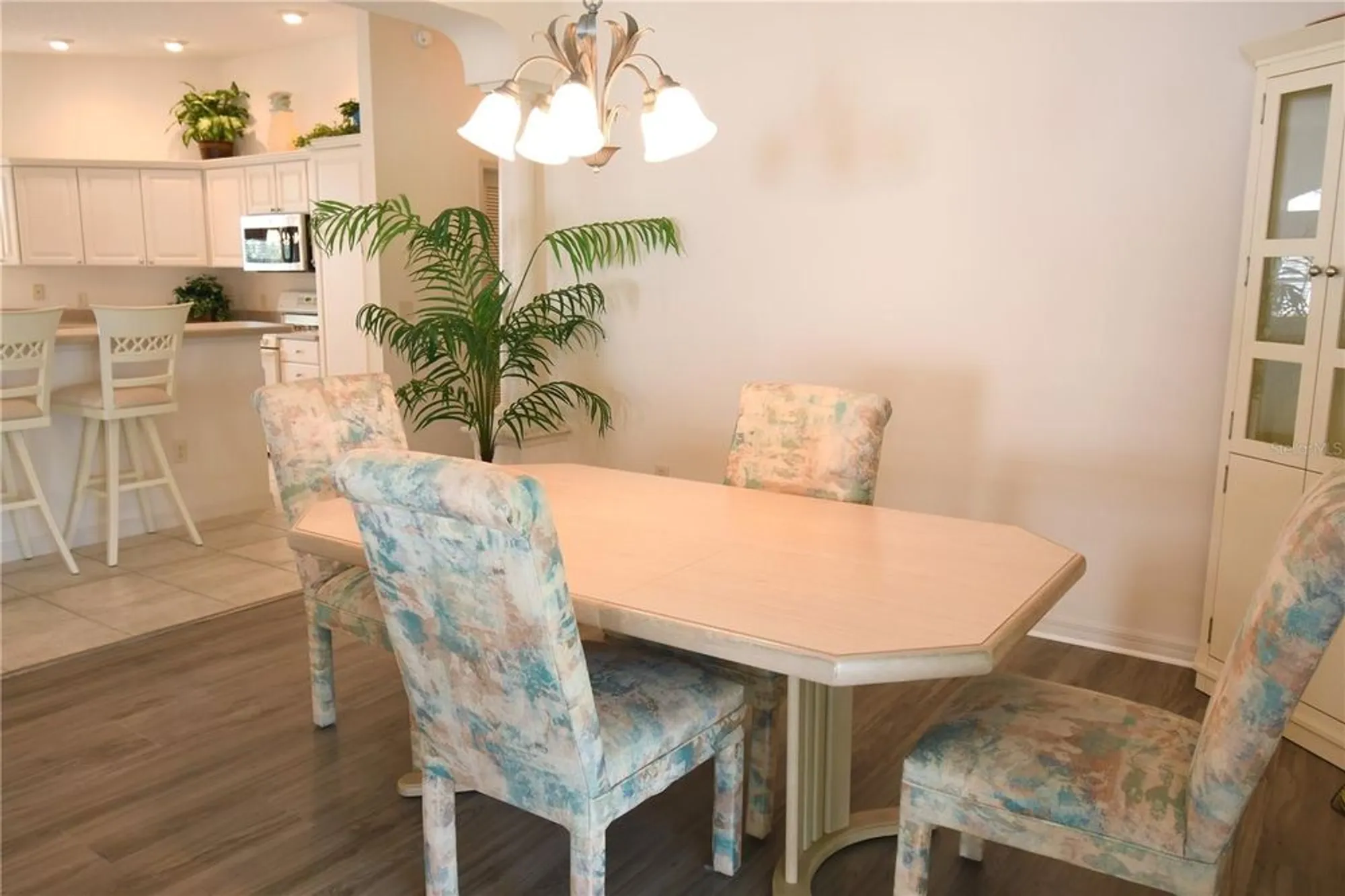 Property Slideshow image 9 of 22 | 2120 willow grove way, The Villages, FL, 32162