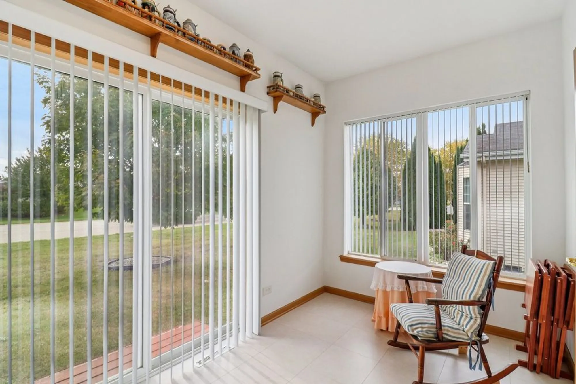 Property Slideshow image 7 of 33 | 3306 stakes ln, Grayslake, IL, 60030