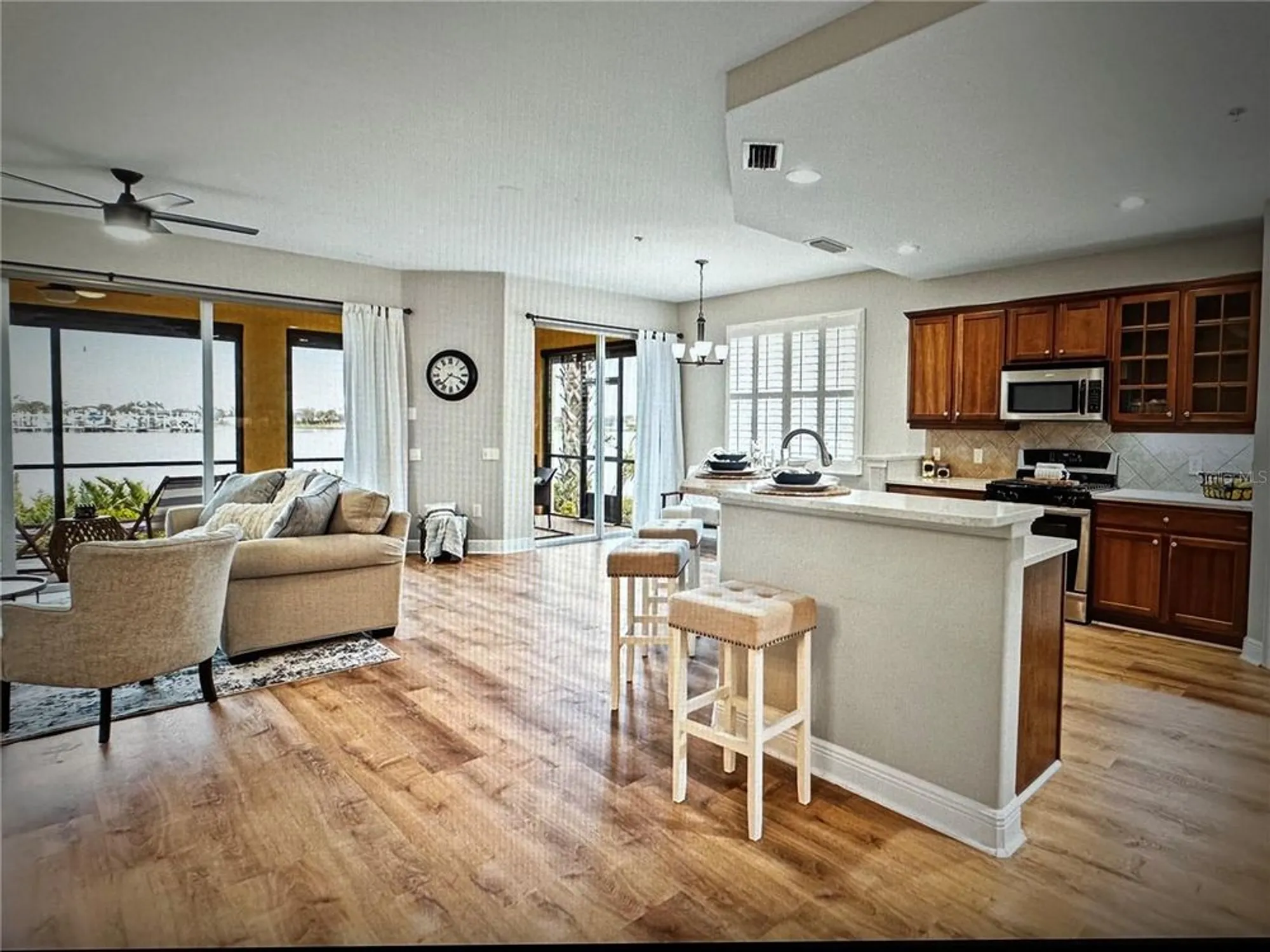 Property Slideshow image 69 of 78 | 1121 riverscape st, Bradenton, FL, 34208