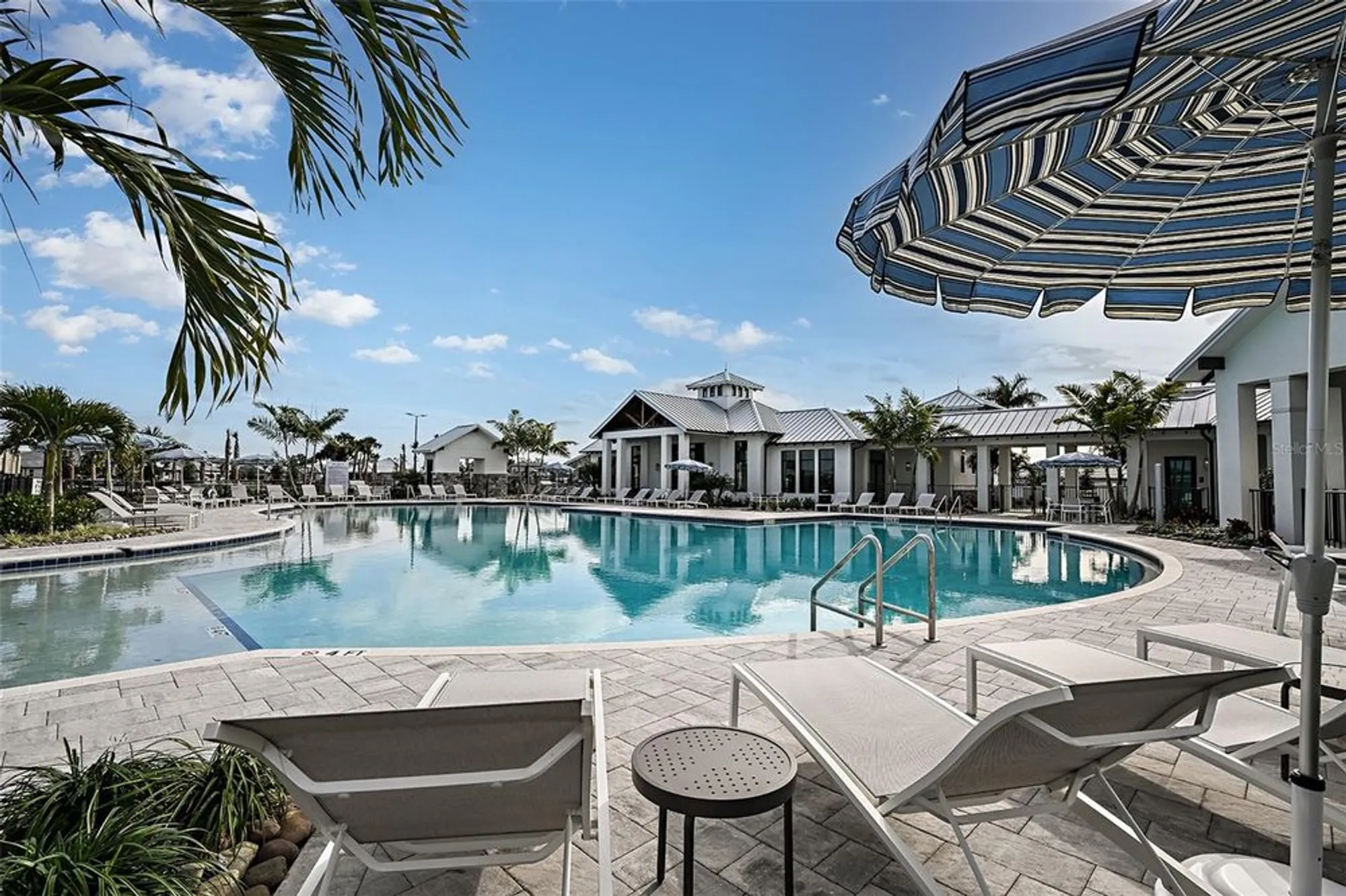 Property Slideshow image 9 of 18 | 17020 savory mist cir, Lakewood Ranch, FL, 34211