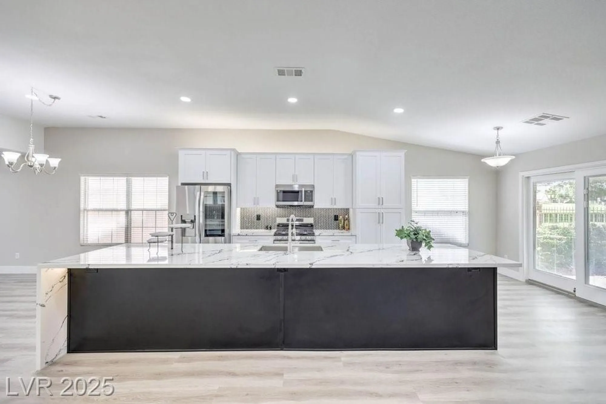 Property Slideshow image 17 of 63 | 5433 honey mesquite ln, Las Vegas, NV, 89130