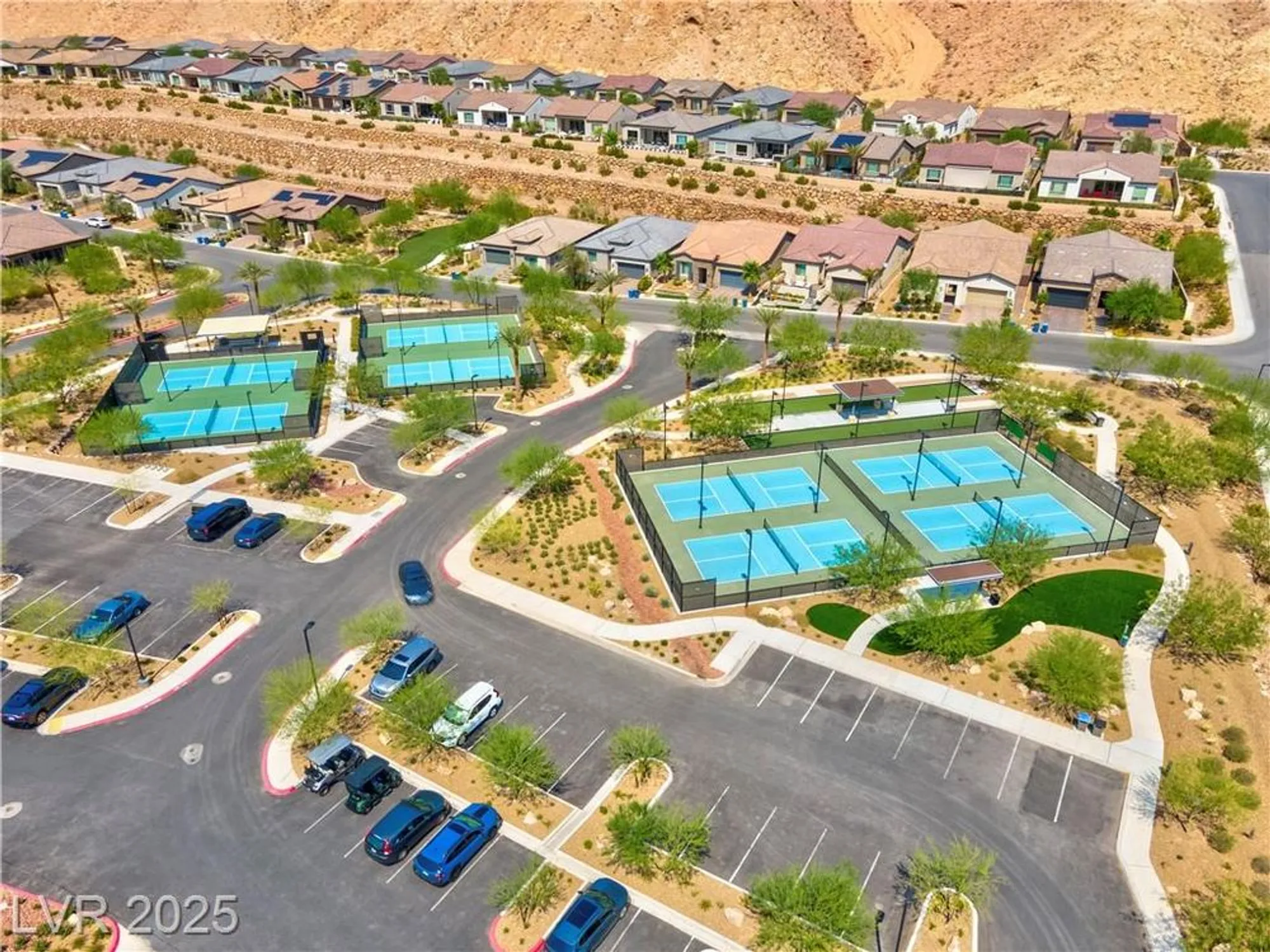 Property Slideshow image 58 of 69 | 124 lake oasis st, Henderson, NV, 89011
