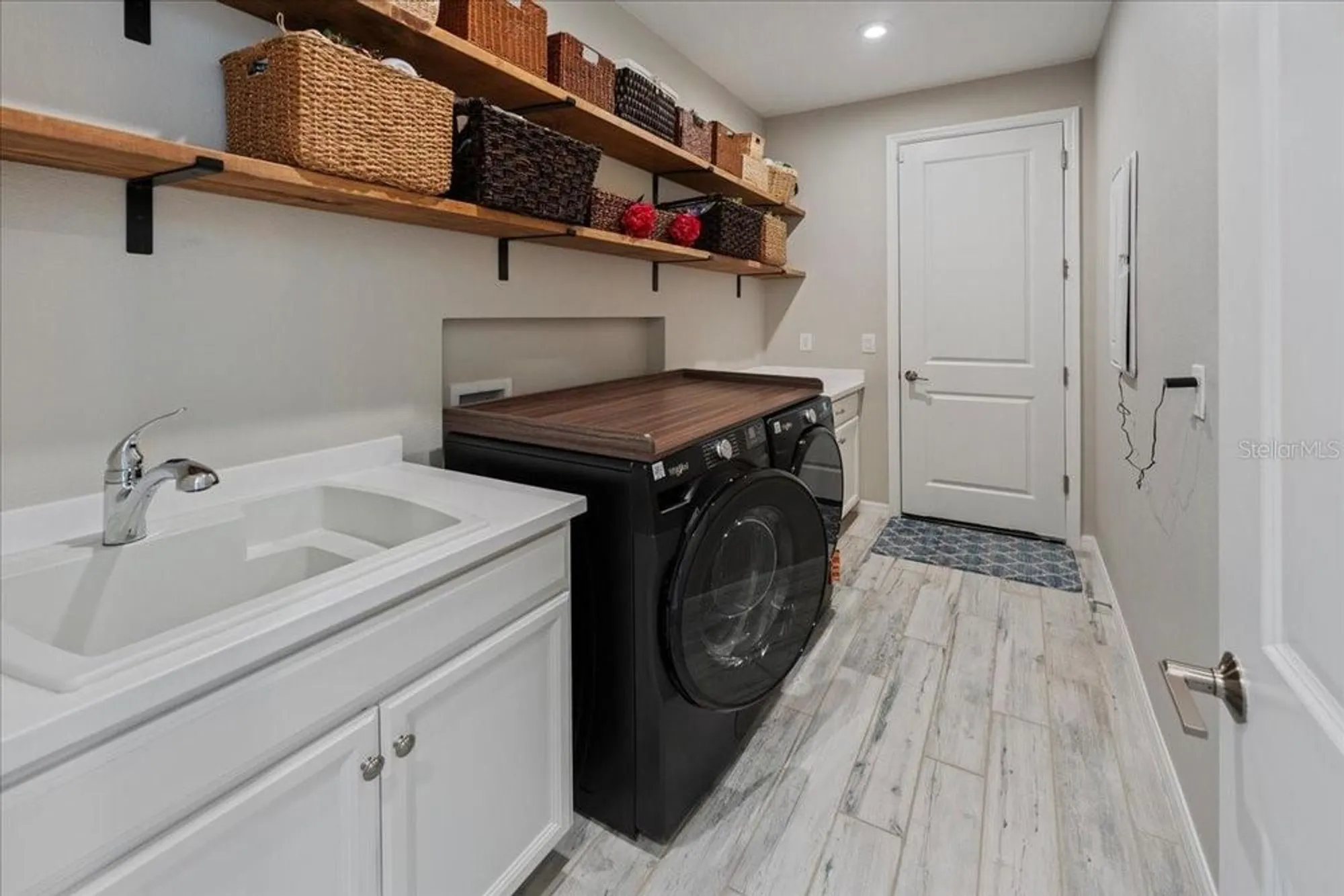 Property Slideshow image 44 of 86 | 10215 milky way cir, Sarasota, FL, 34241