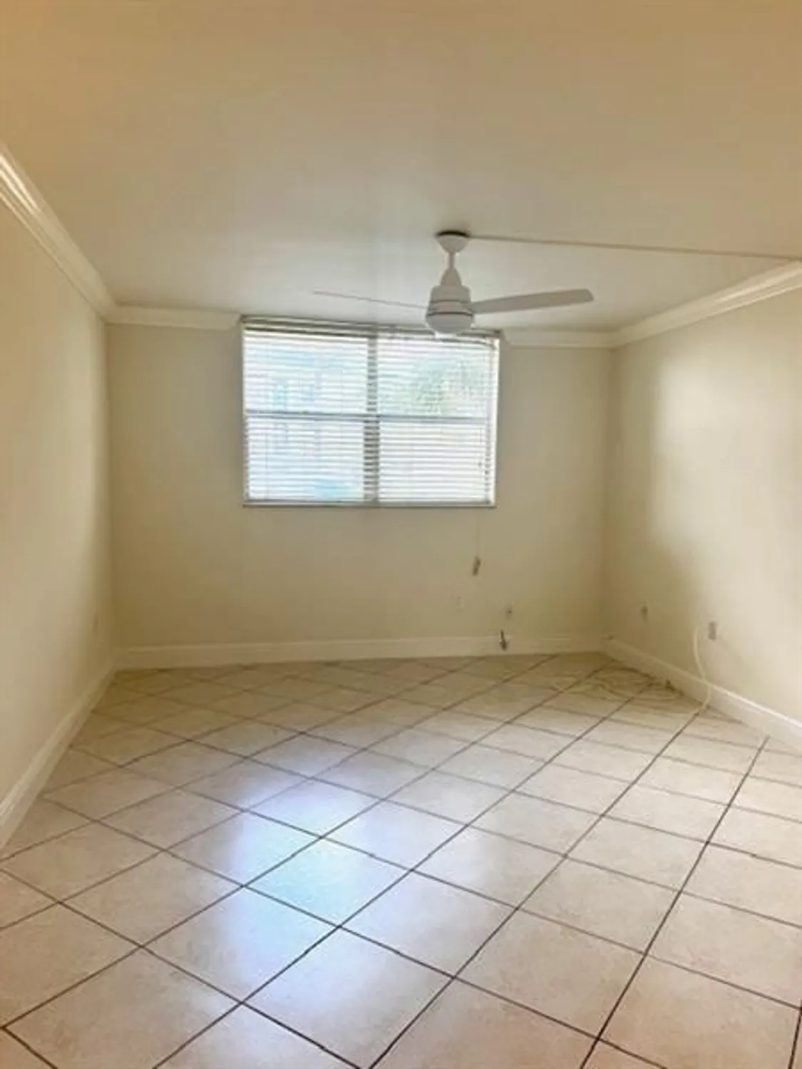 Property Slideshow image 10 of 21 | 9091 lime bay blvd apt 109, Tamarac, FL, 33321