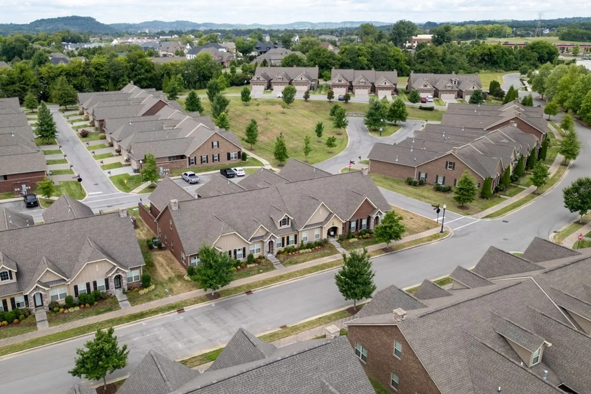 Property Slideshow image 51 of 71 | 240 glennister ct, Gallatin, TN, 37066