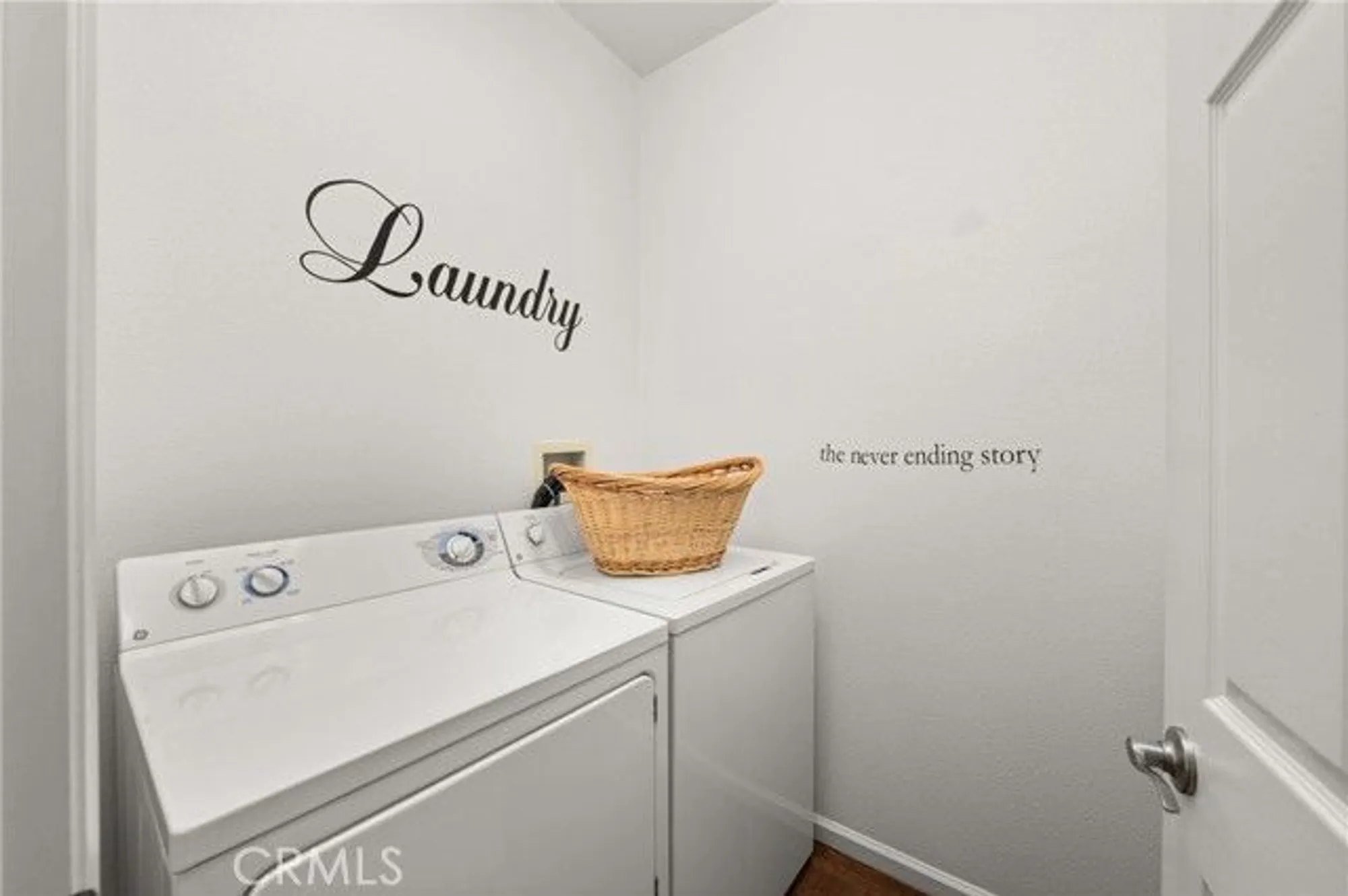 Property Slideshow image 9 of 23 | 24619 hatton ln, Corona, CA, 92883