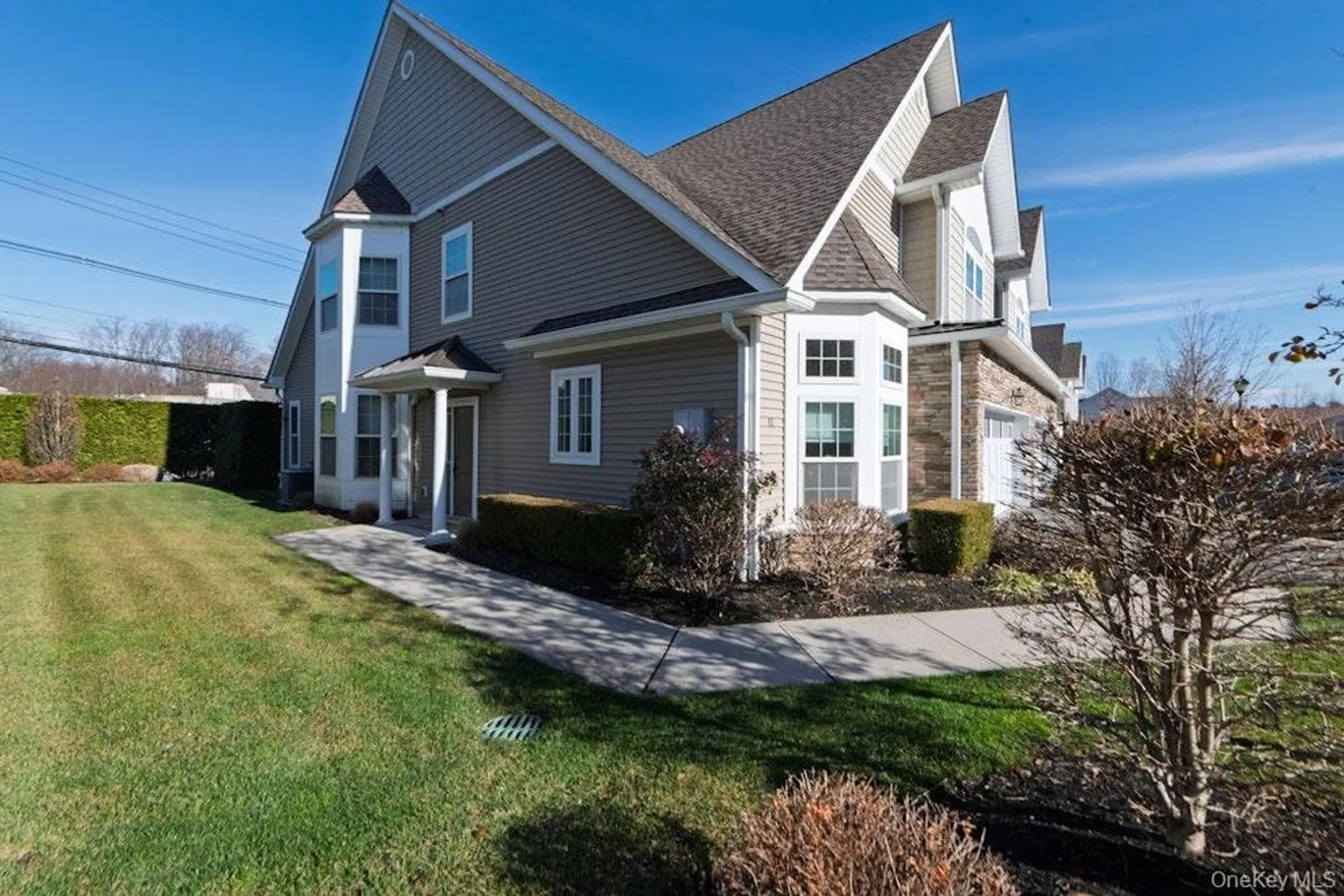 Property Slideshow image 3 of 25 | 12 wolfe cir, West Nyack, NY, 10994