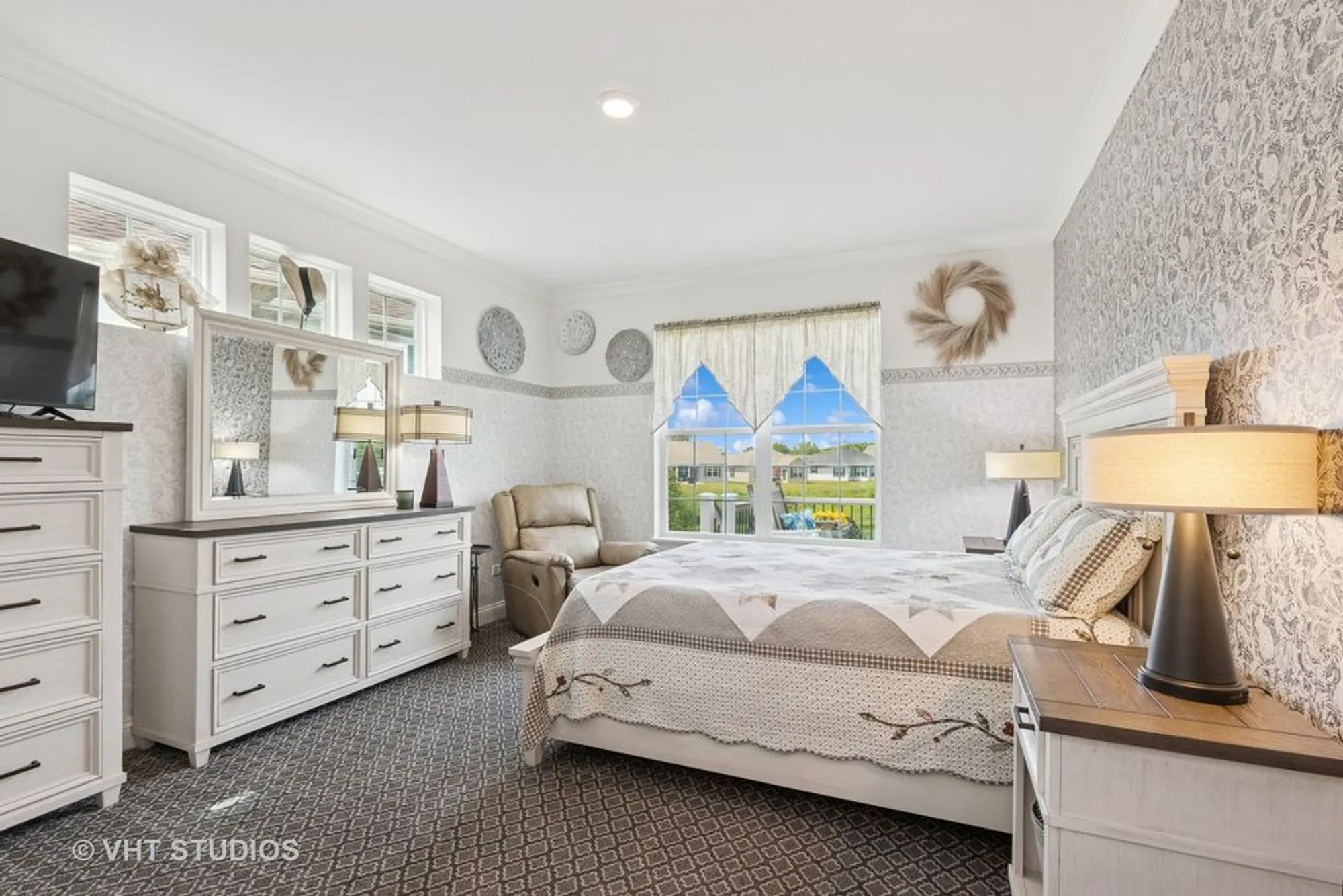 Property Slideshow image 13 of 36 | , Volo, IL, 60020