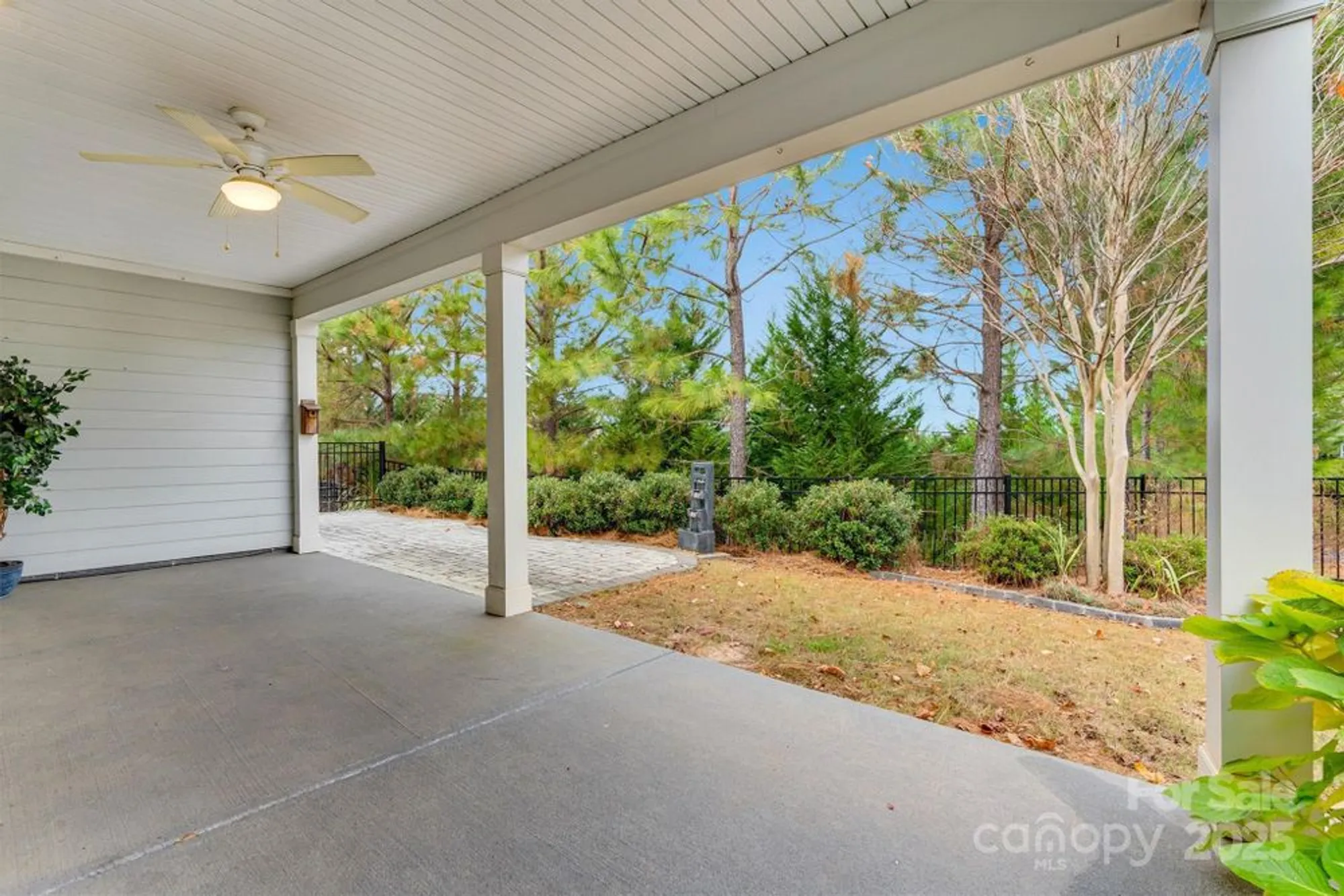 Property Slideshow image 28 of 37 | 8210 festival way, Charlotte, NC, 28215