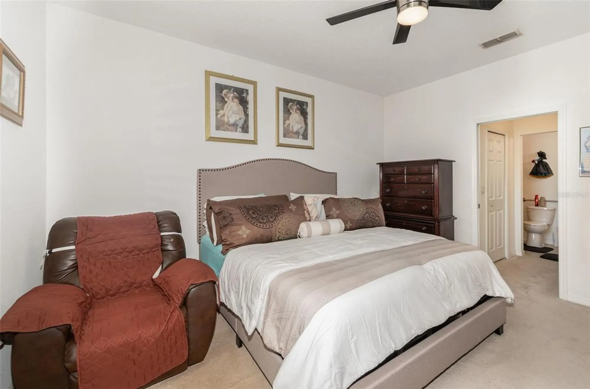 Property Slideshow image 14 of 29 | 27227 white plains way, Leesburg, FL, 34748