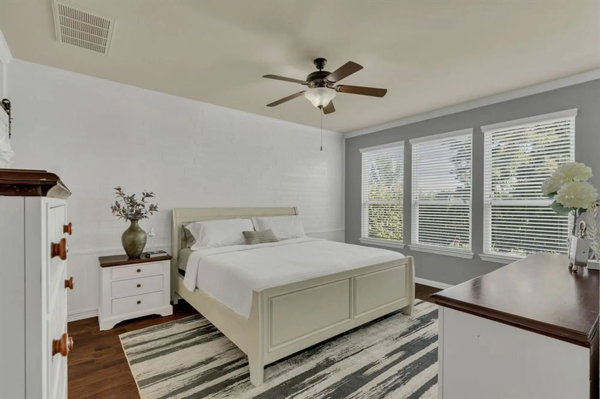 Property Slideshow image 16 of 39 | 305 balboa ct, Frisco, TX, 75036