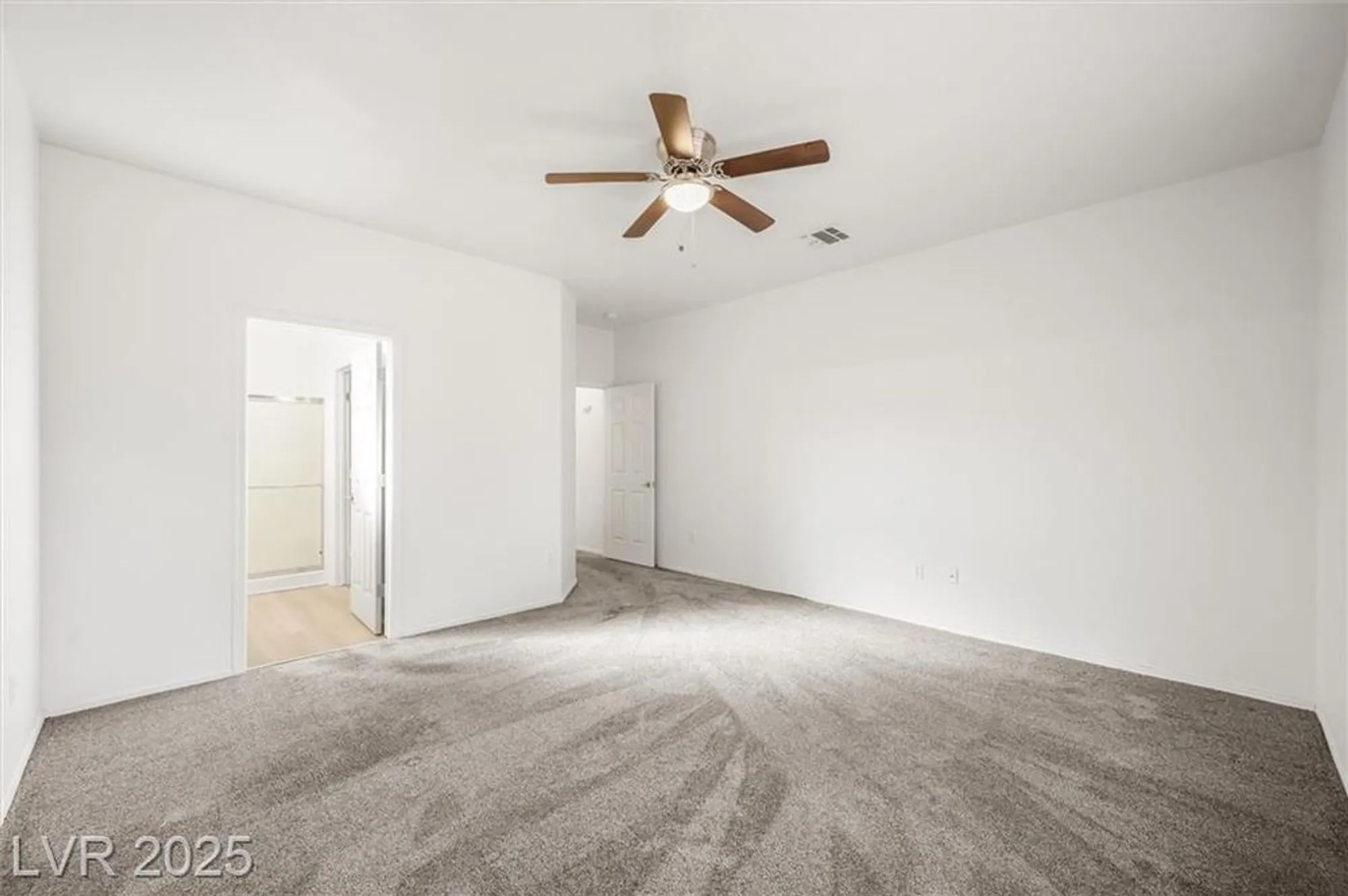 Property Slideshow image 23 of 34 | 2134 desert woods dr, Henderson, NV, 89012