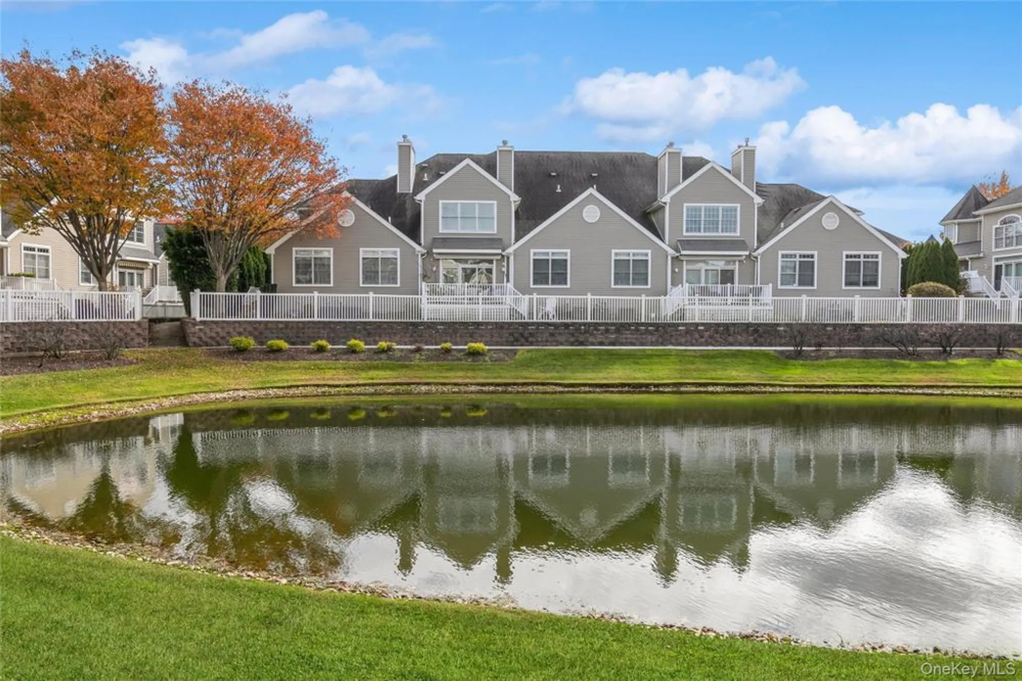 Property Slideshow image 35 of 44 | 95 cove ln, East Setauket, NY, 11733