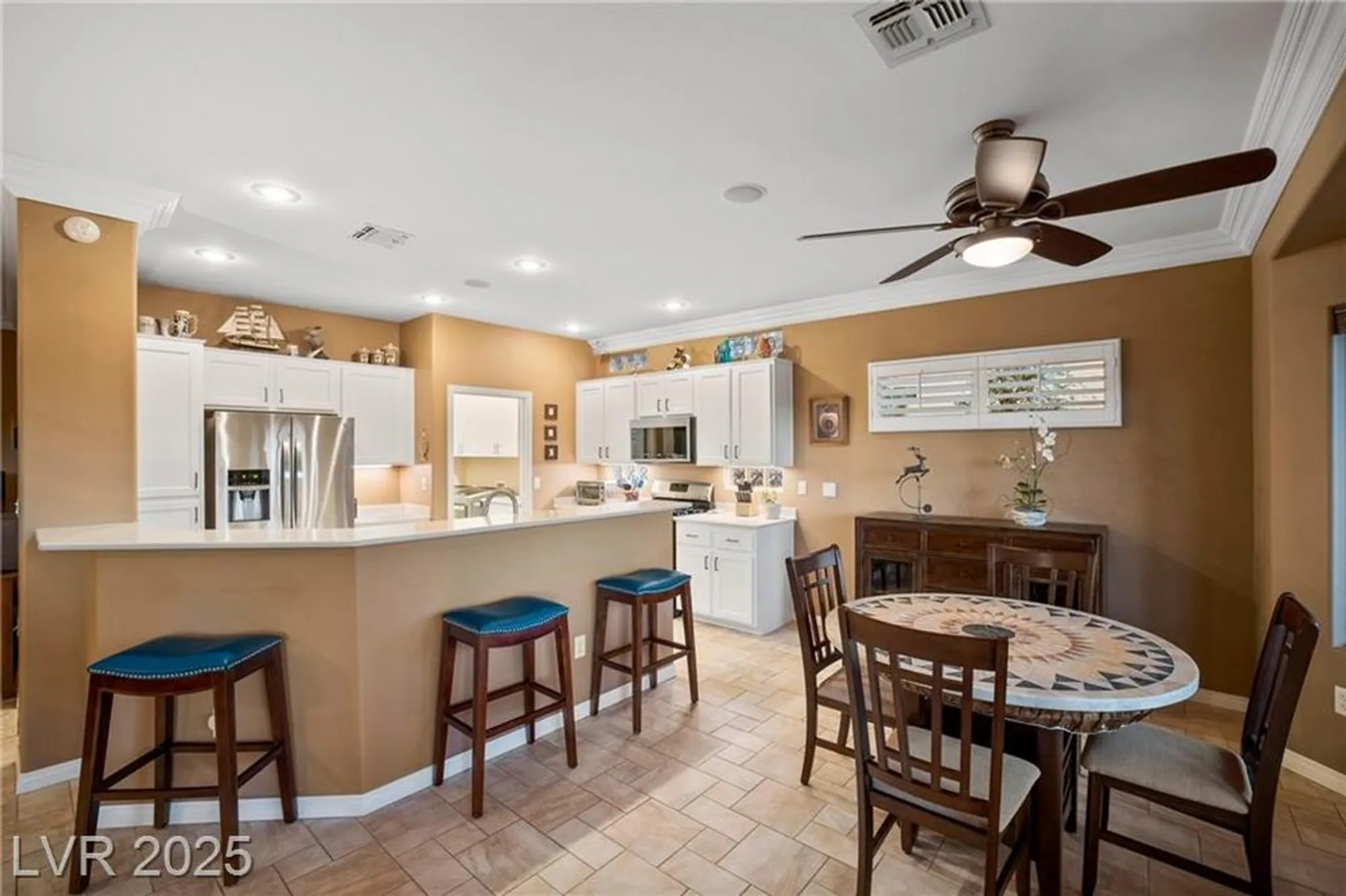 Property Slideshow image 8 of 24 | 2731 goldcreek st, Henderson, NV, 89052