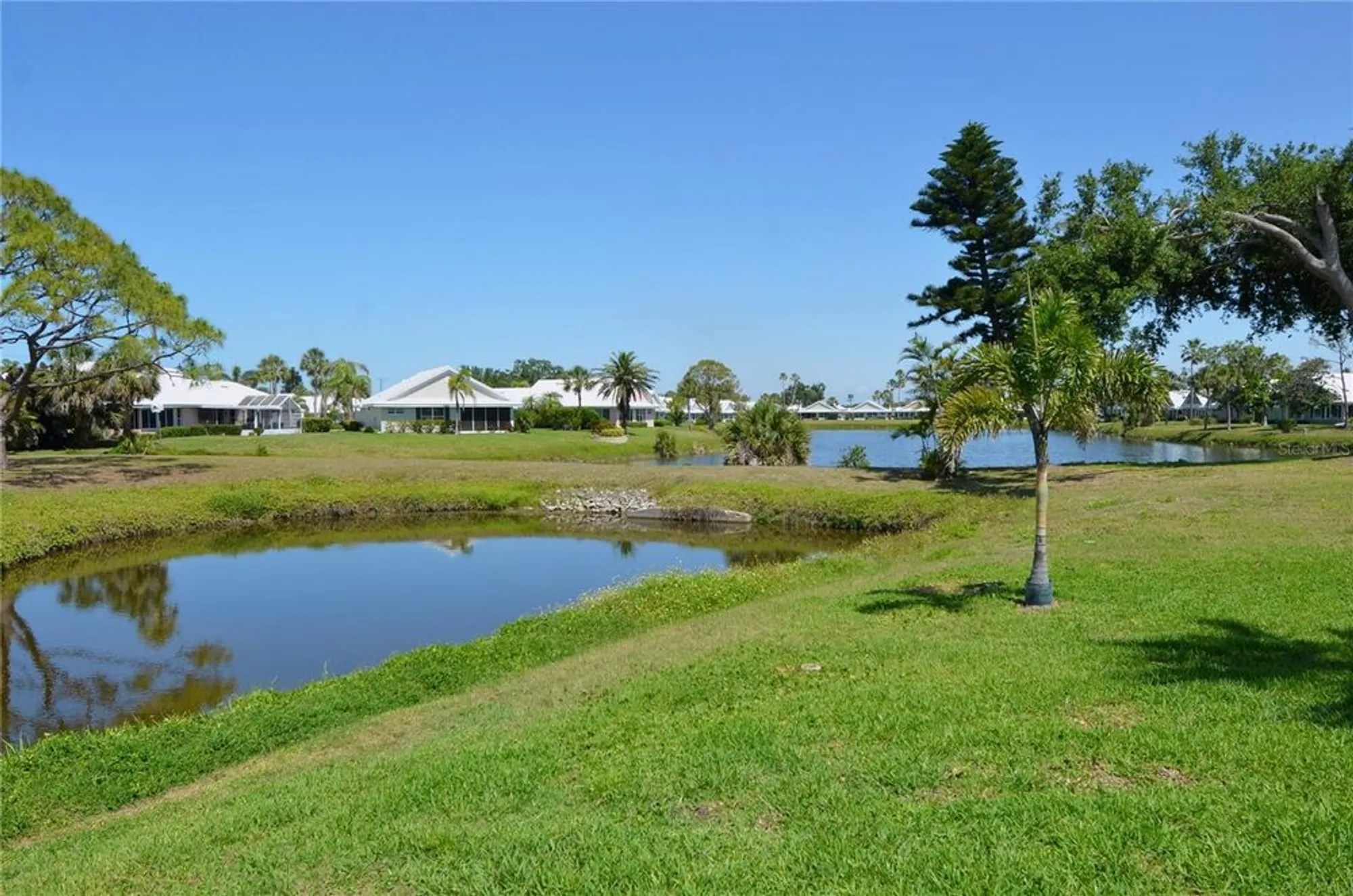 Property Slideshow image 43 of 77 | 611 paget dr, Venice, FL, 34293