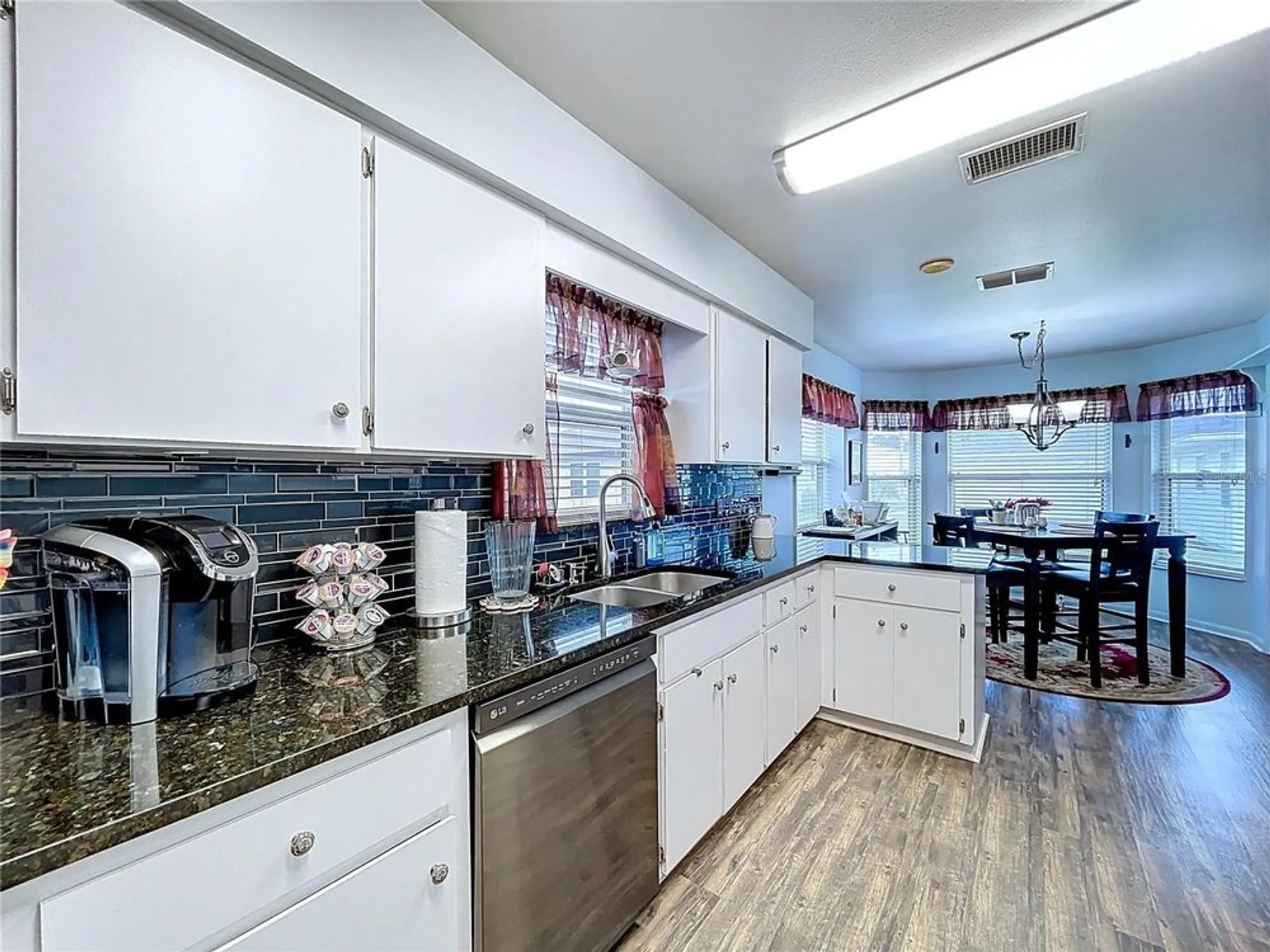 Property Slideshow image 18 of 41 | 2137 grand cypress dr, Lakeland, FL, 33810