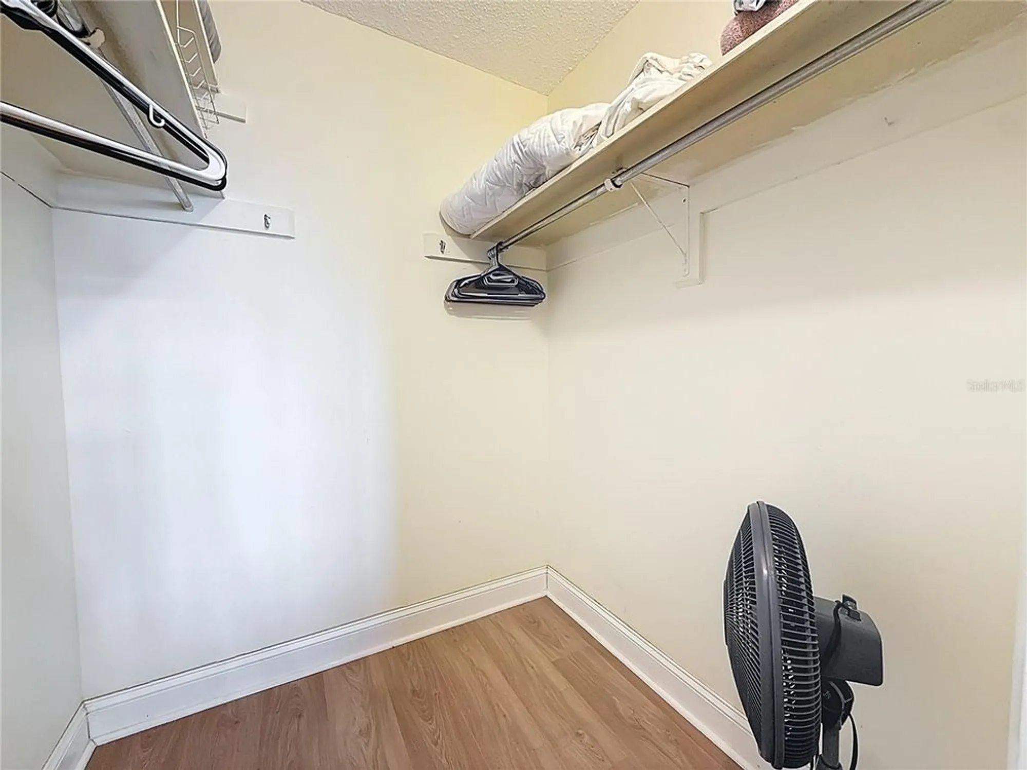Property Slideshow image 43 of 77 | 4725 cove cir apt 810, Saint Petersburg, FL, 33708
