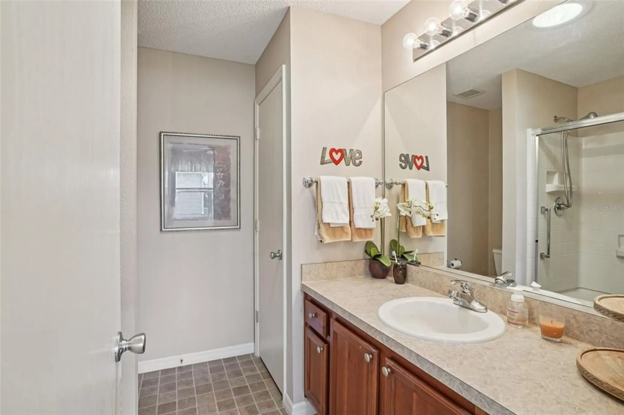 Property Slideshow image 18 of 47 | 2543 raintree dr, The Villages, FL, 32162