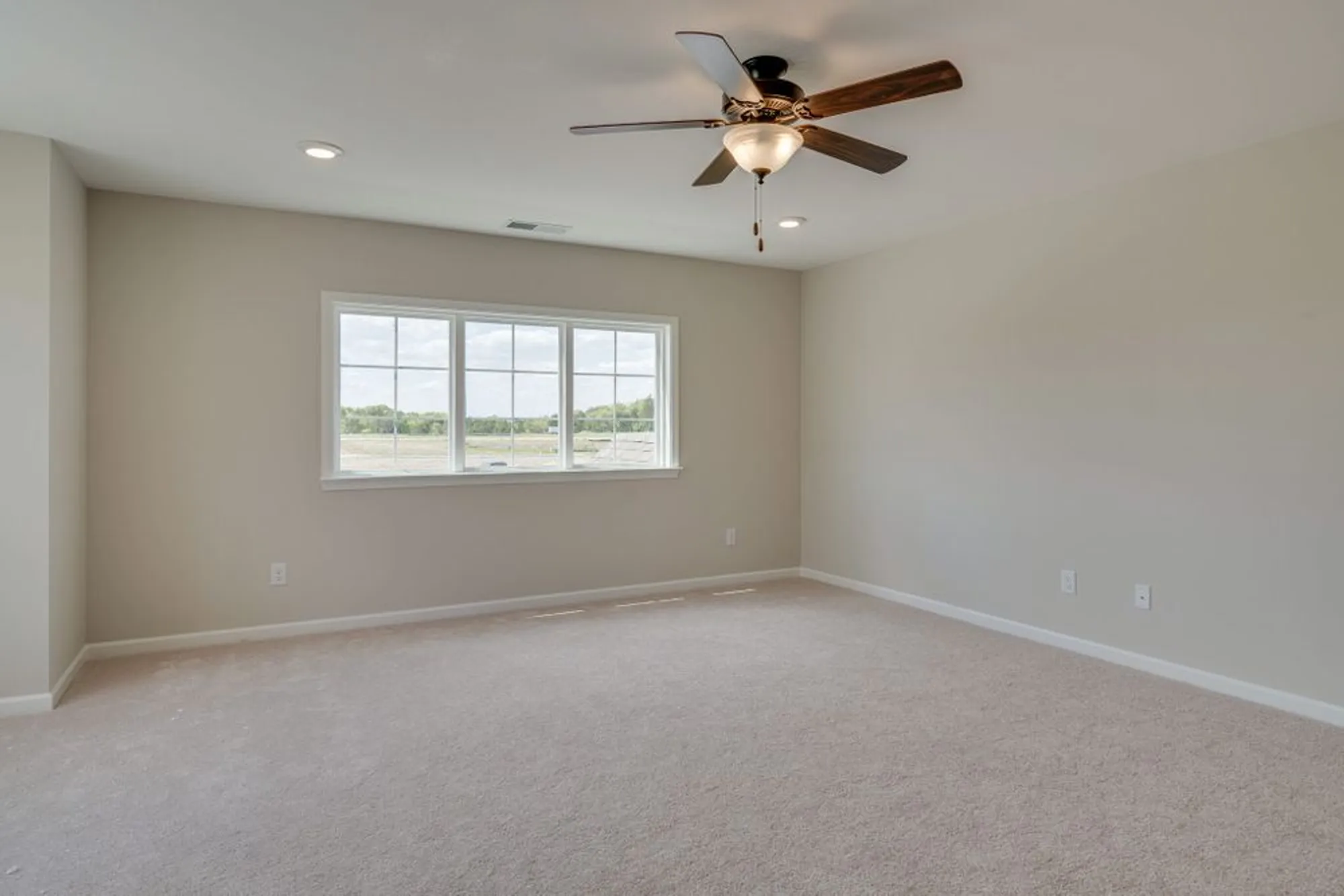 Property Slideshow image 6 of 25 | 7208 maddenwood ln, Hermitage, TN, 37076