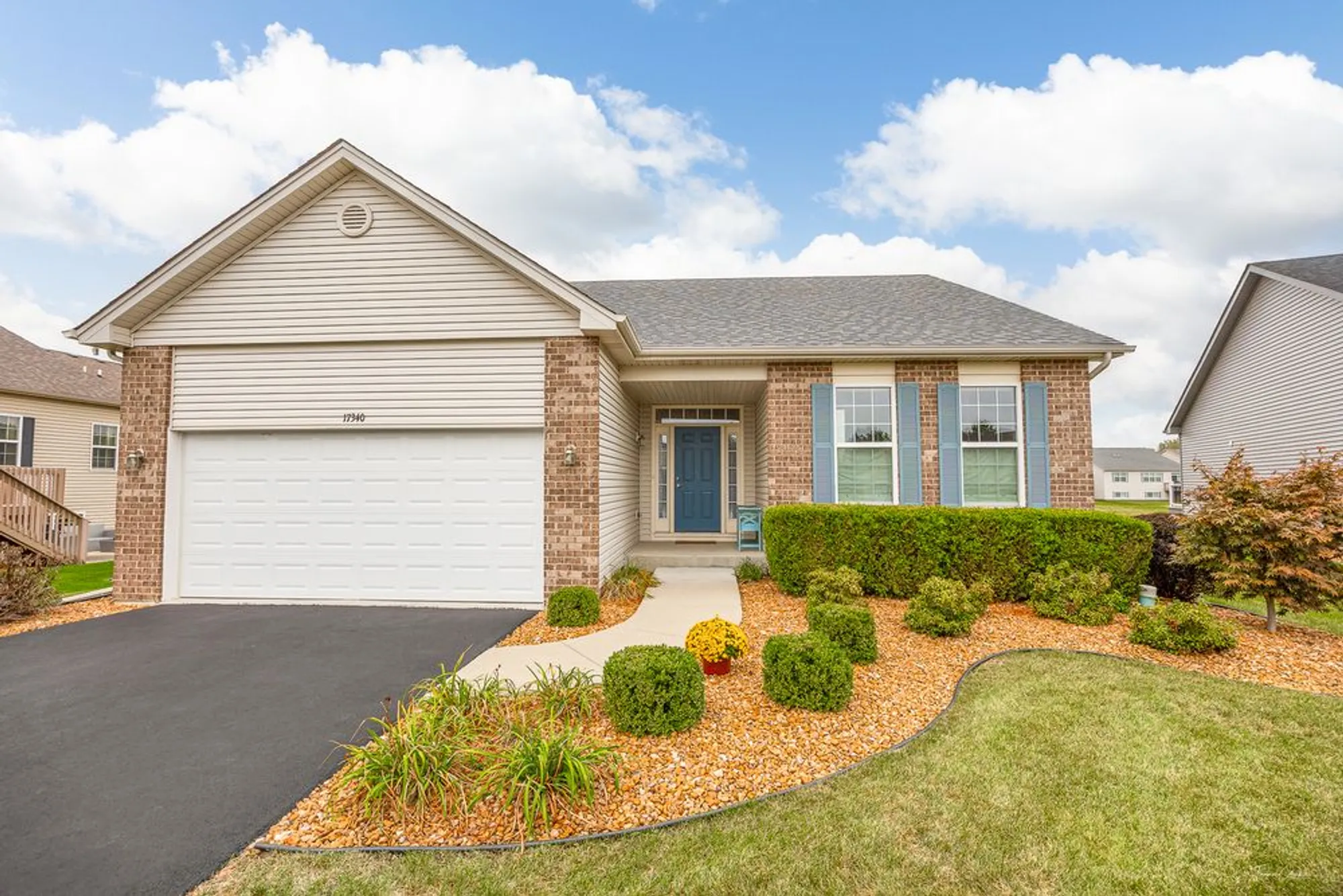 Property Slideshow image 1 of 28 | 17340 lucerne ct, Lockport, IL, 60441