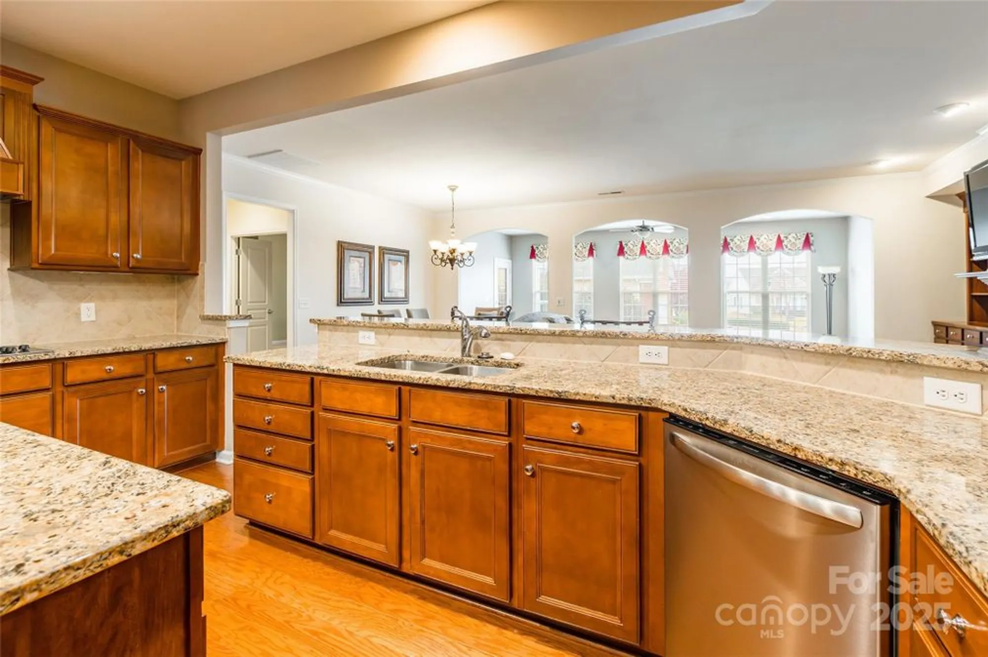 Property Slideshow image 18 of 42 | 2050 yellowstone dr, Fort Mill, SC, 29707