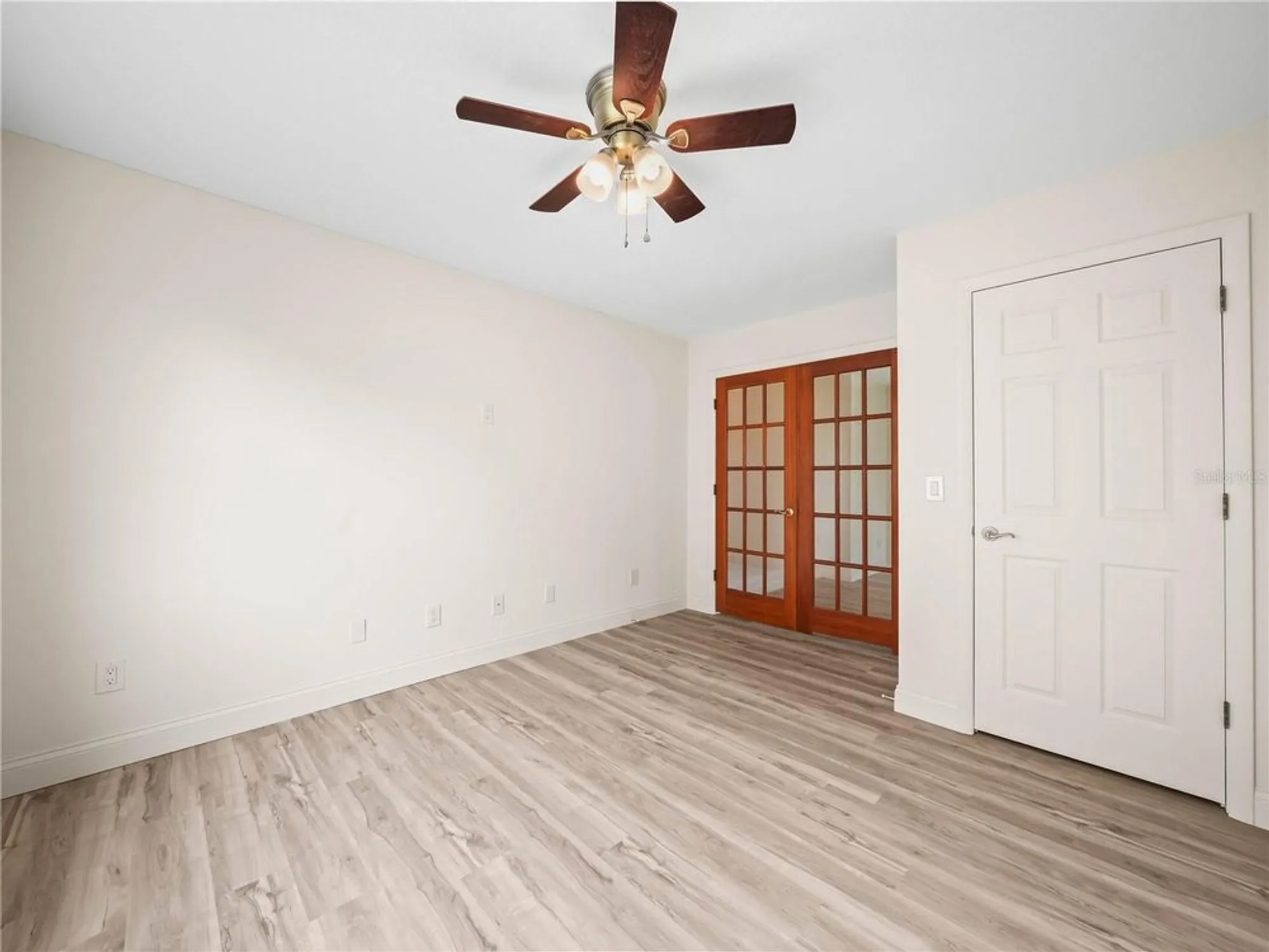 Property Slideshow image 13 of 20 | 6341 silver lakes dr, Lakeland, FL, 33810