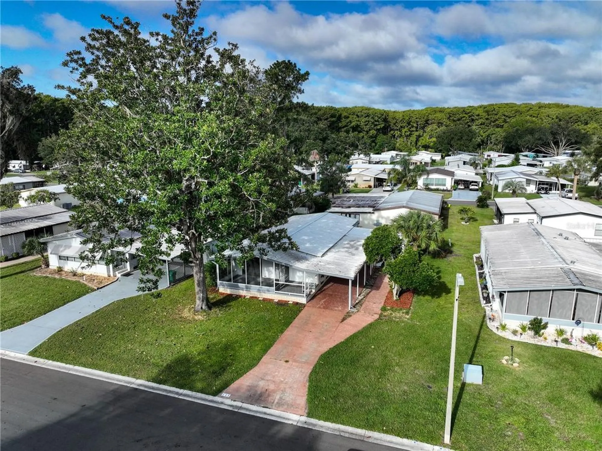 Property Slideshow image 27 of 52 | 111 sugar maple ave, Wildwood, FL, 34785