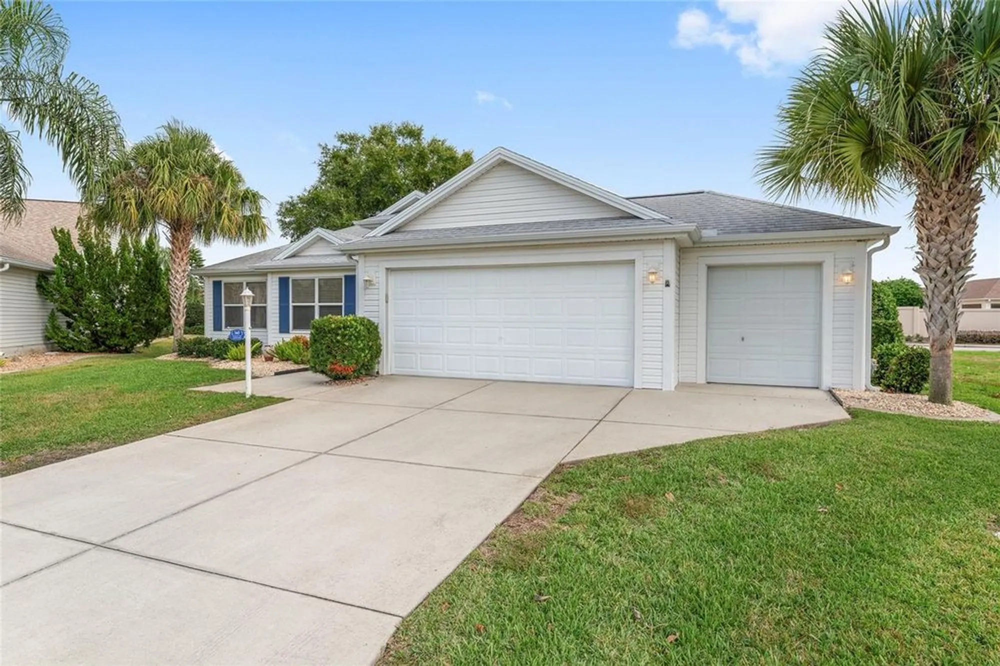 Property Slideshow image 5 of 72 | 560 smithfield pl, The Villages, FL, 32162