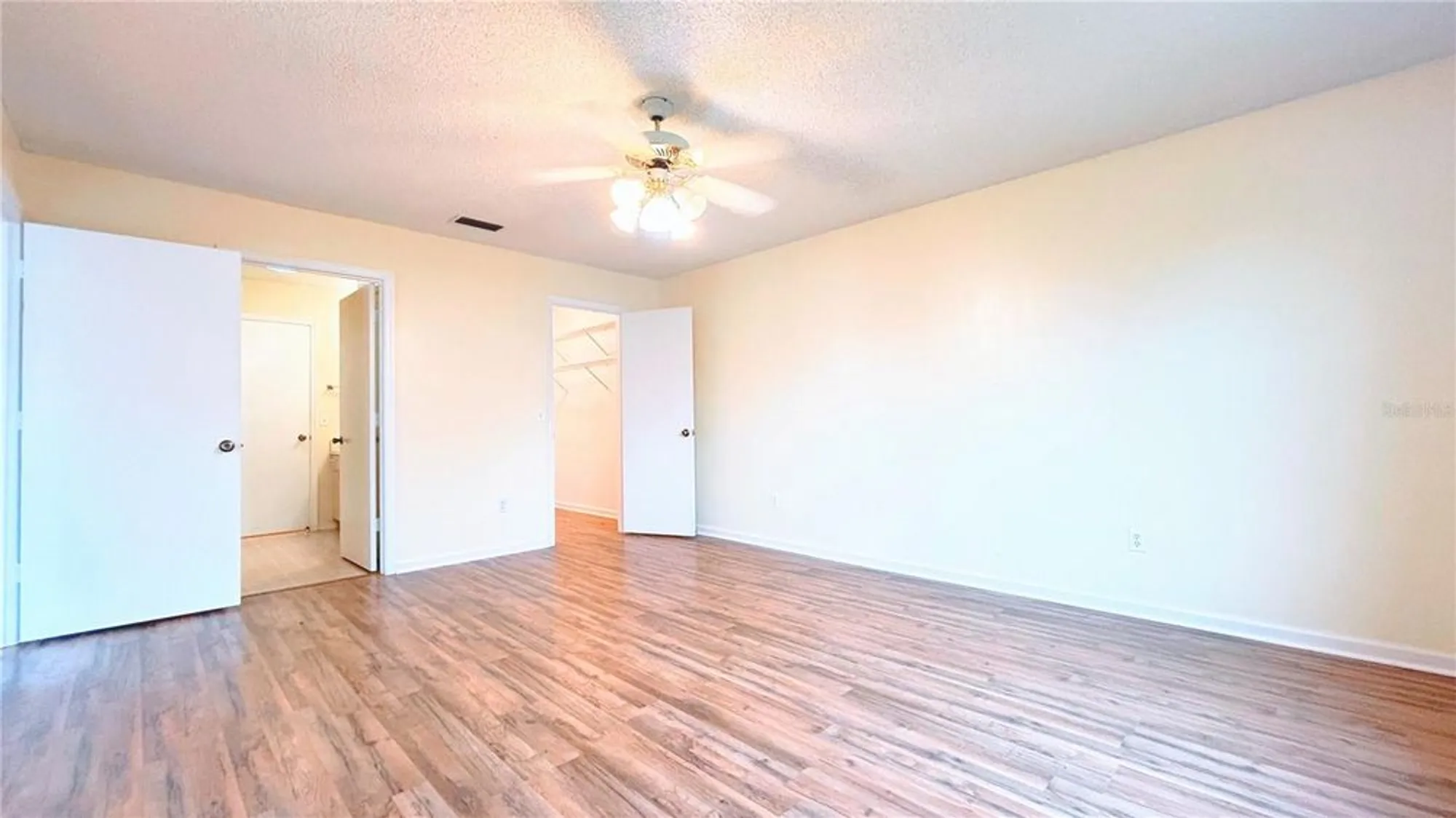 Property Slideshow image 15 of 23 | 718 villita ln, The Villages, FL, 32159