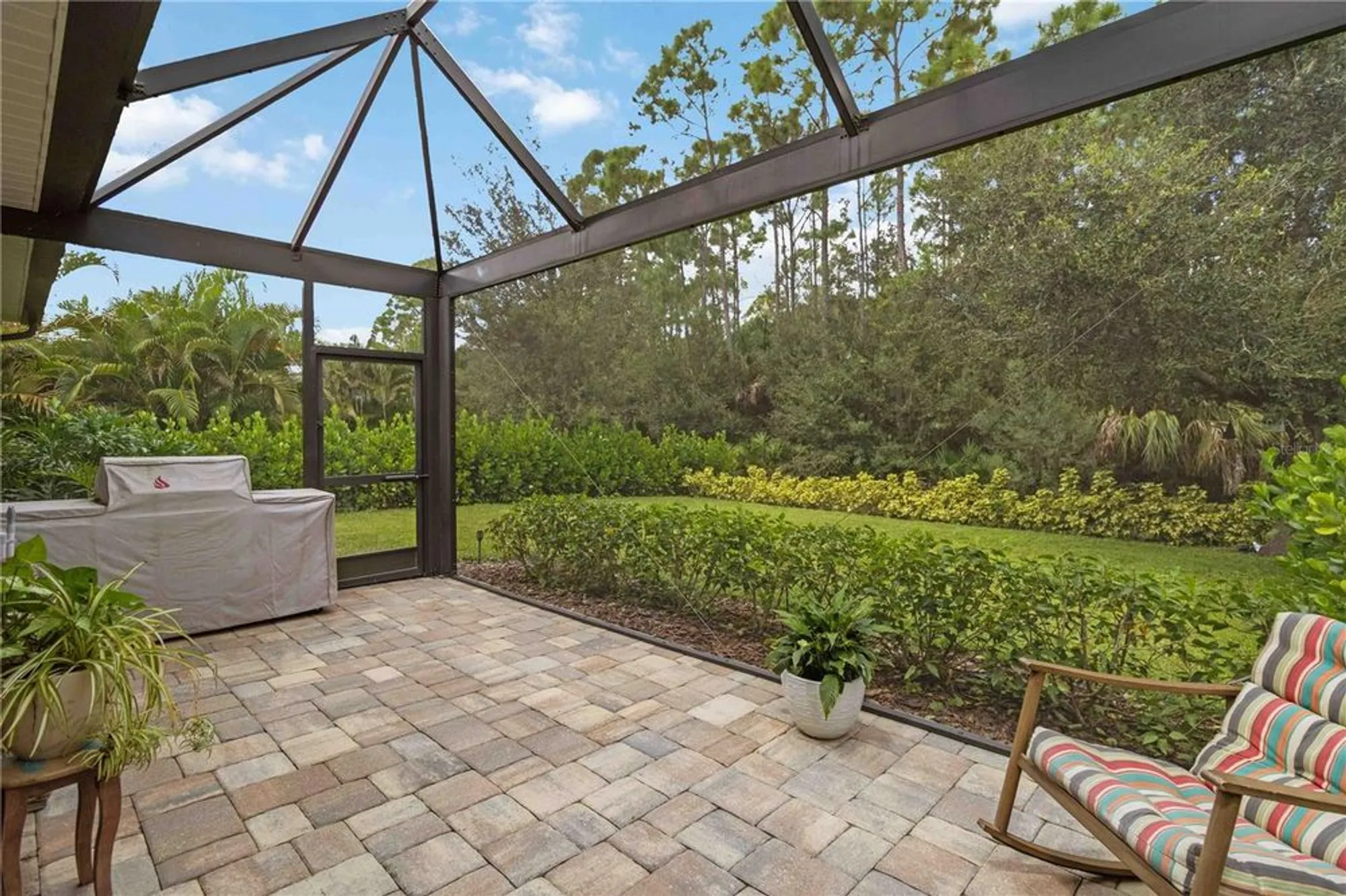 Property Slideshow image 37 of 70 | 12252 stuart dr, Venice, FL, 34293