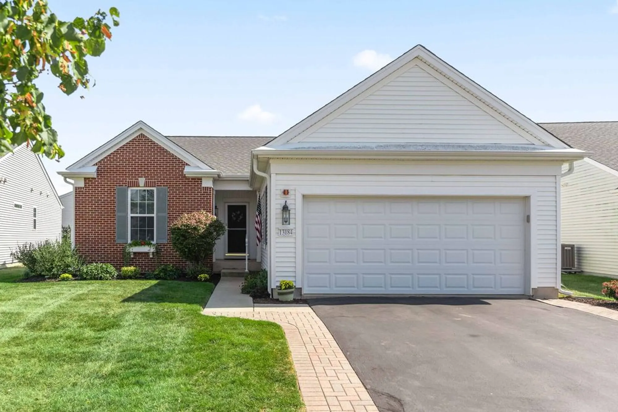 Property Slideshow image 1 of 61 | 13184 oakwood ave, Huntley, IL, 60142