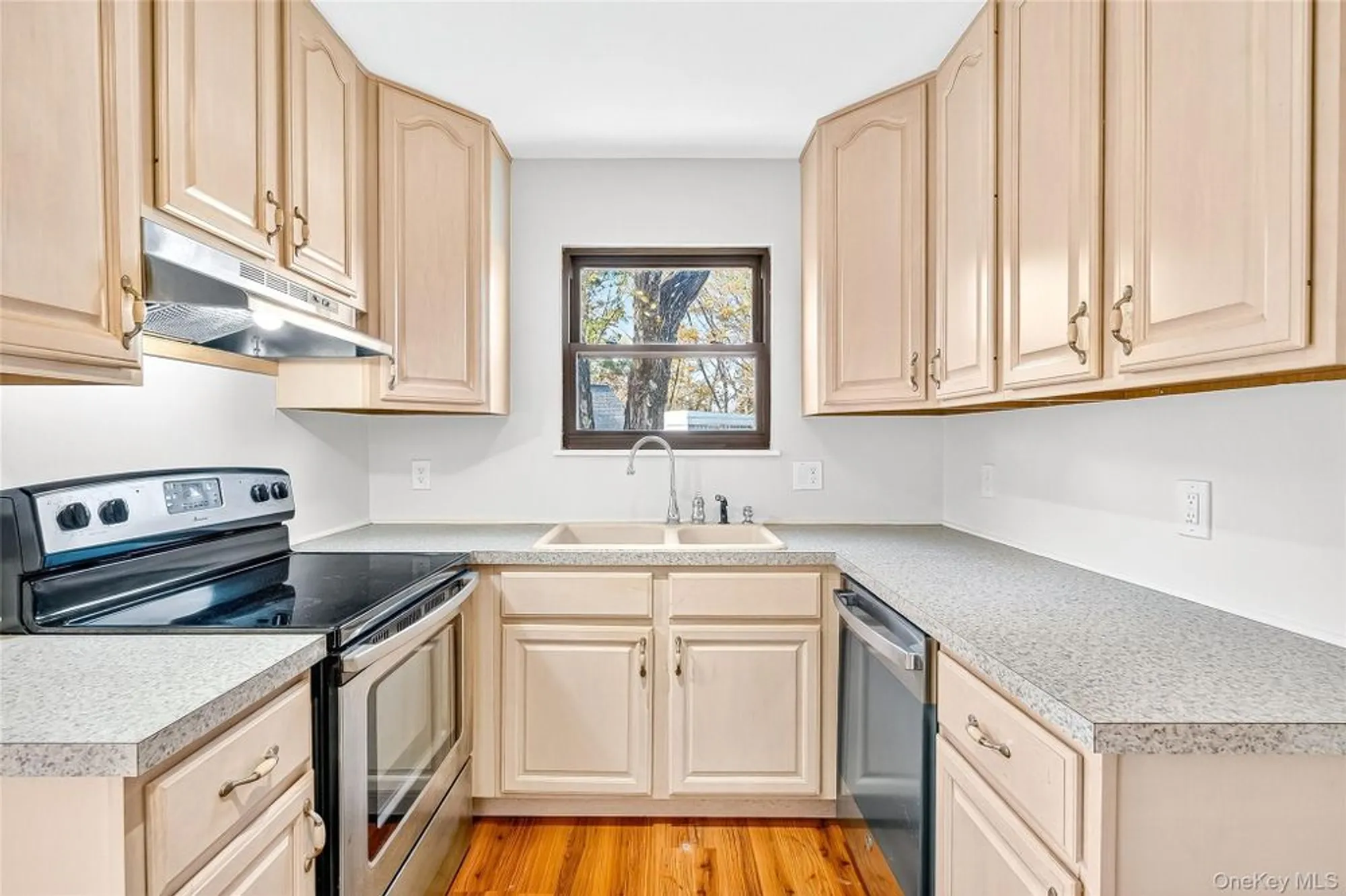 Property Slideshow image 23 of 44 | 137 heritage hls # b b, Somers, NY, 10589