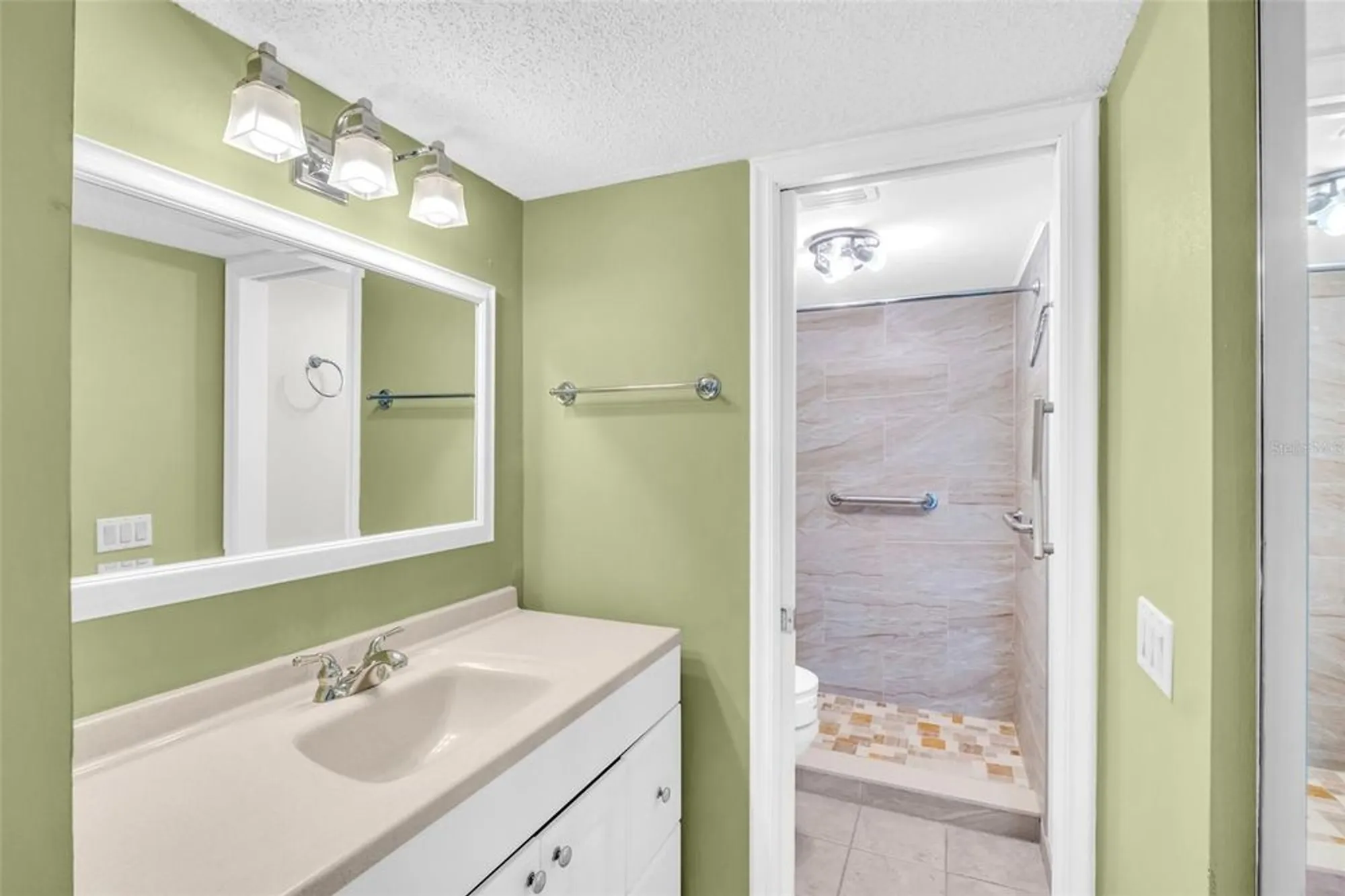 Property Slideshow image 17 of 49 | 6158 palma del mar blvd s apt 505, St Petersburg, FL, 33715
