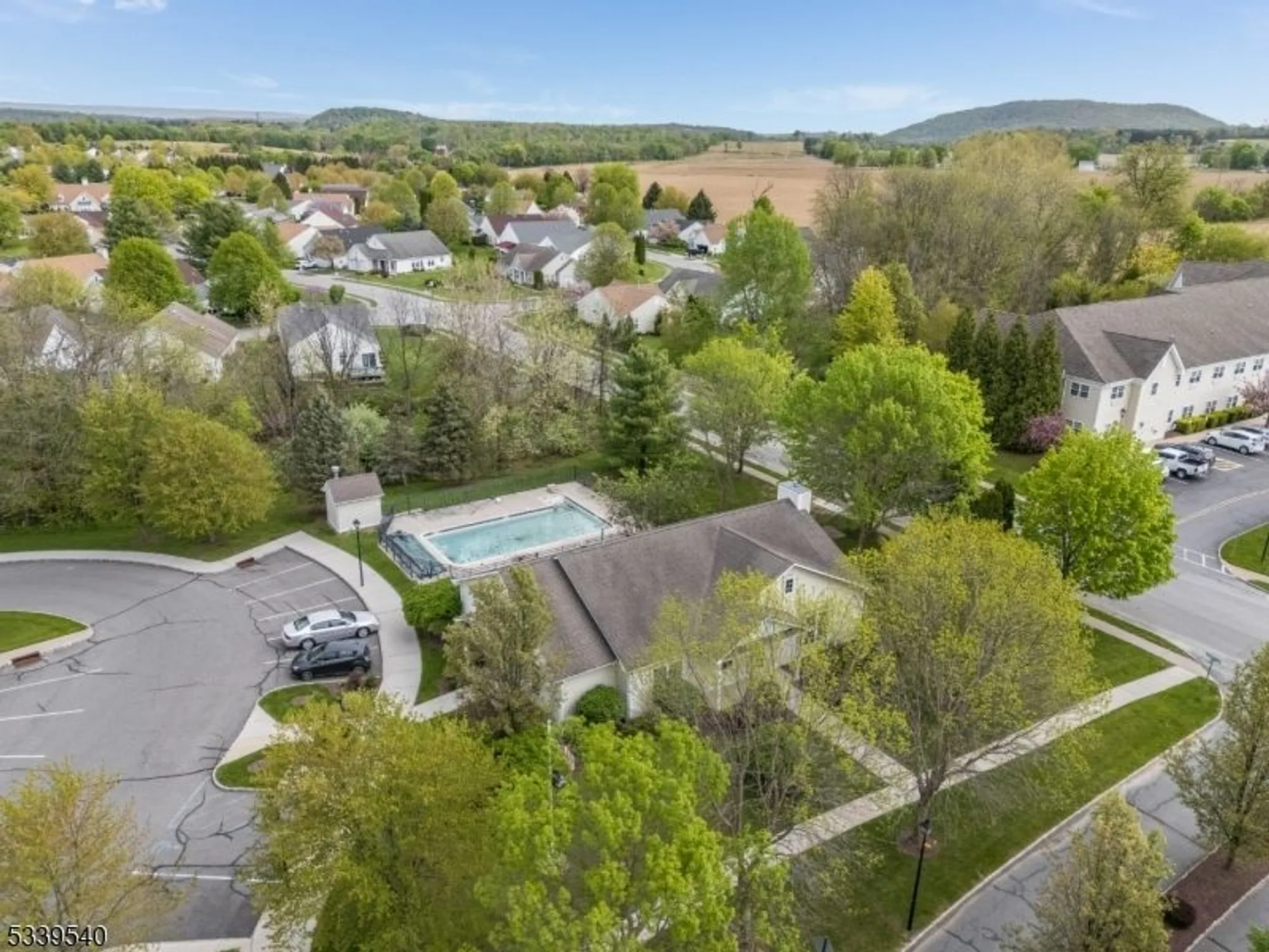 Property Slideshow image 46 of 48 | 6015 brookfield glen dr # 15, Belvidere, NJ, 07823