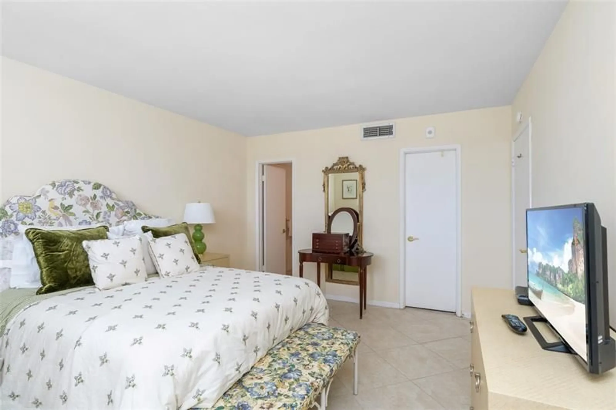 Property Slideshow image 29 of 35 | 2731 ne 14th street cswy 637, Pompano Beach, FL, 33062