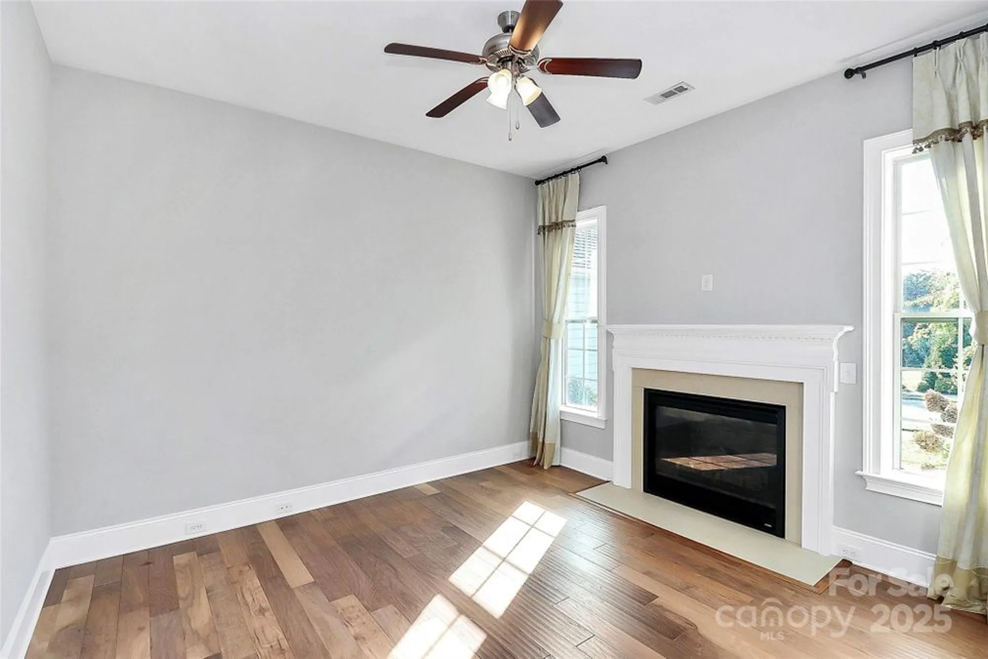 Property Slideshow image 34 of 46 | 14920 high bluff ct, Charlotte, NC, 28278