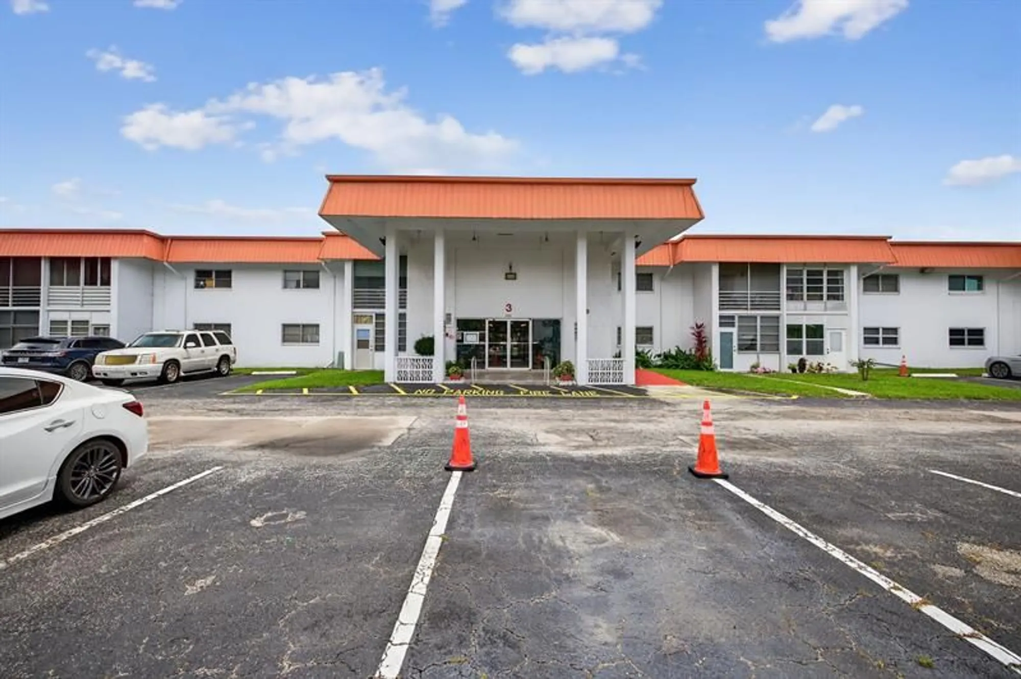 Property Slideshow image 2 of 39 | 4881 nw 22nd st b12, Lauderhill, FL, 33313