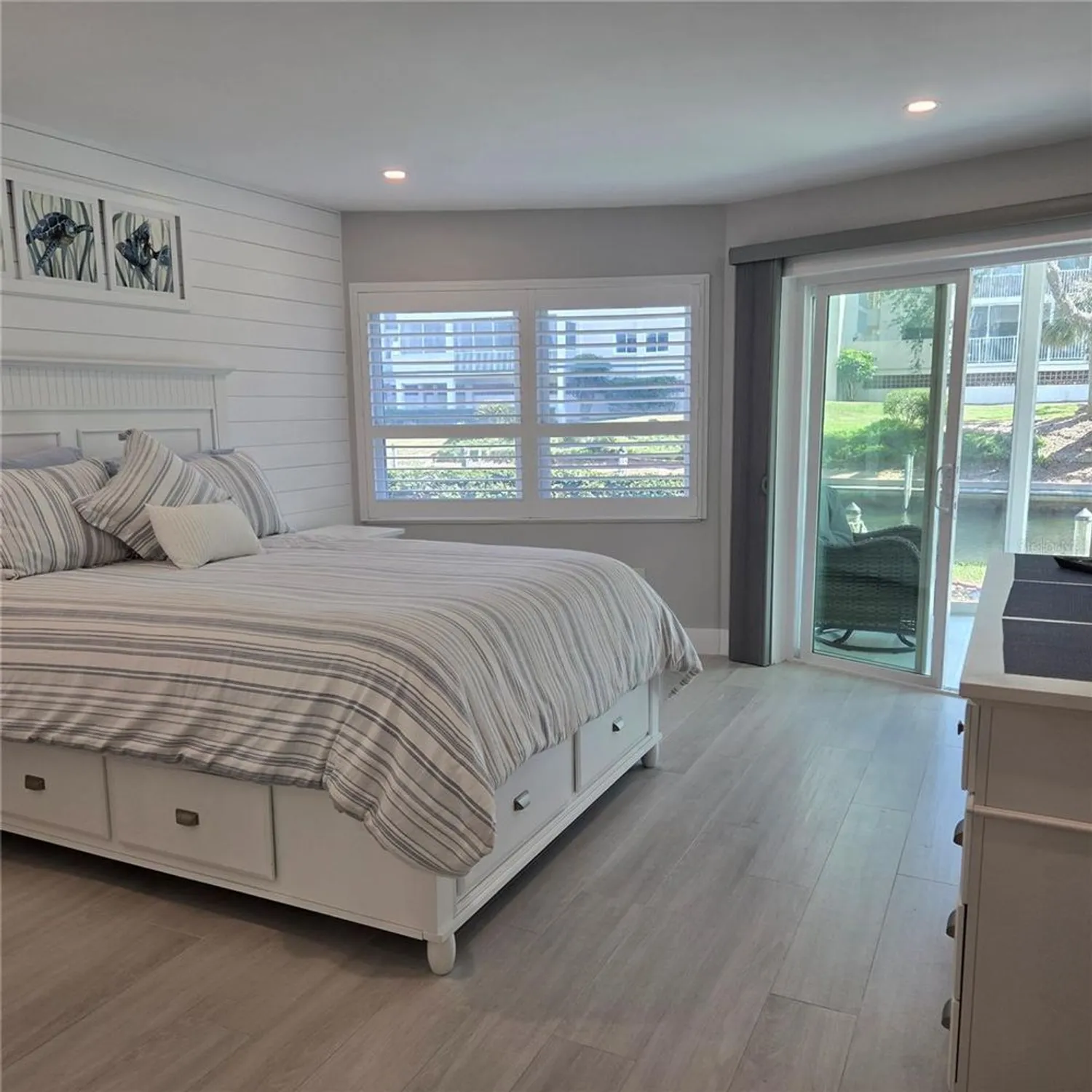 Property Slideshow image 32 of 60 | 1350 n portofino dr apt 108, Sarasota, FL, 34242