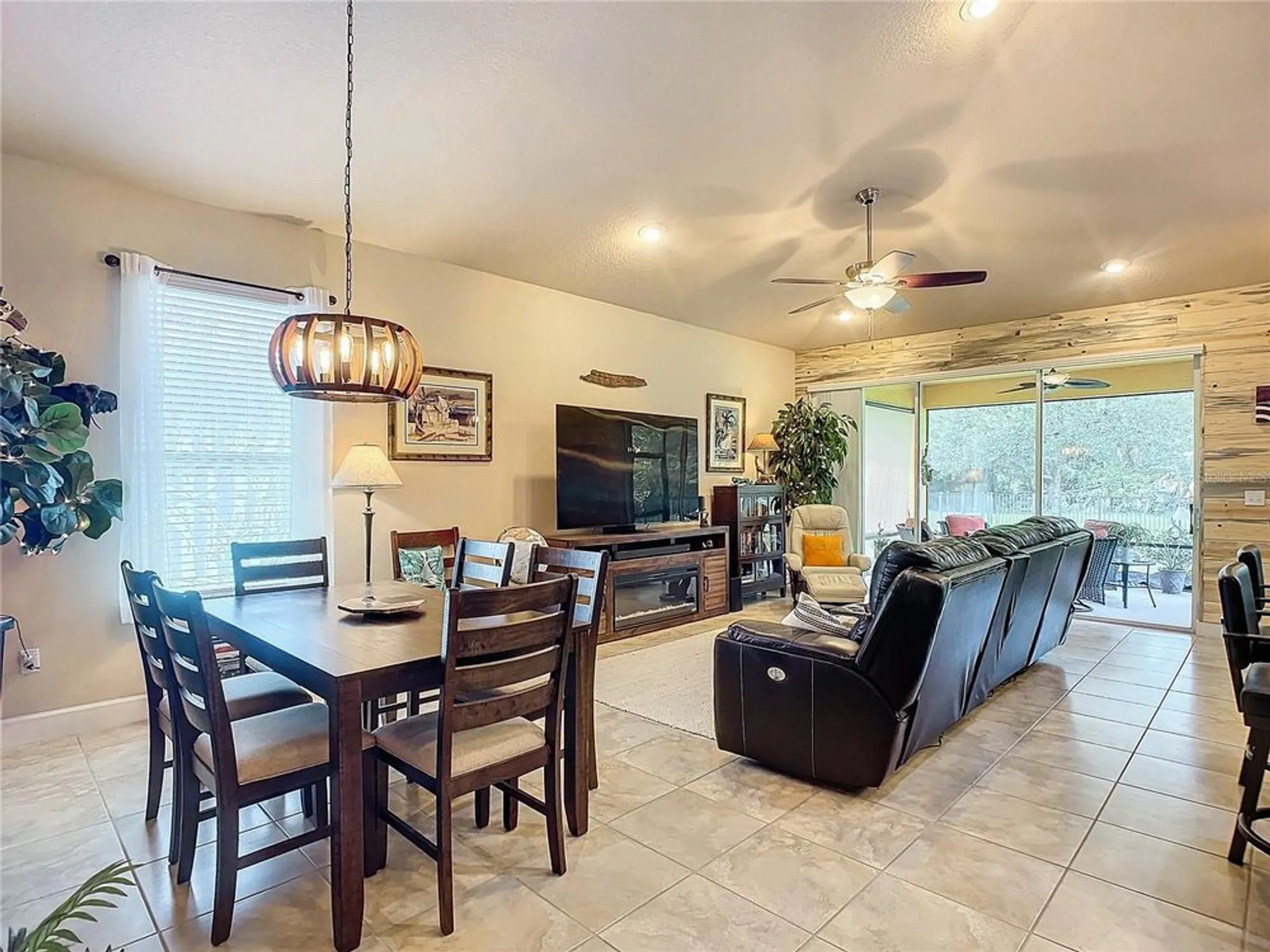 Property Slideshow image 8 of 53 | 645 elk river dr, Ormond Beach, FL, 32174