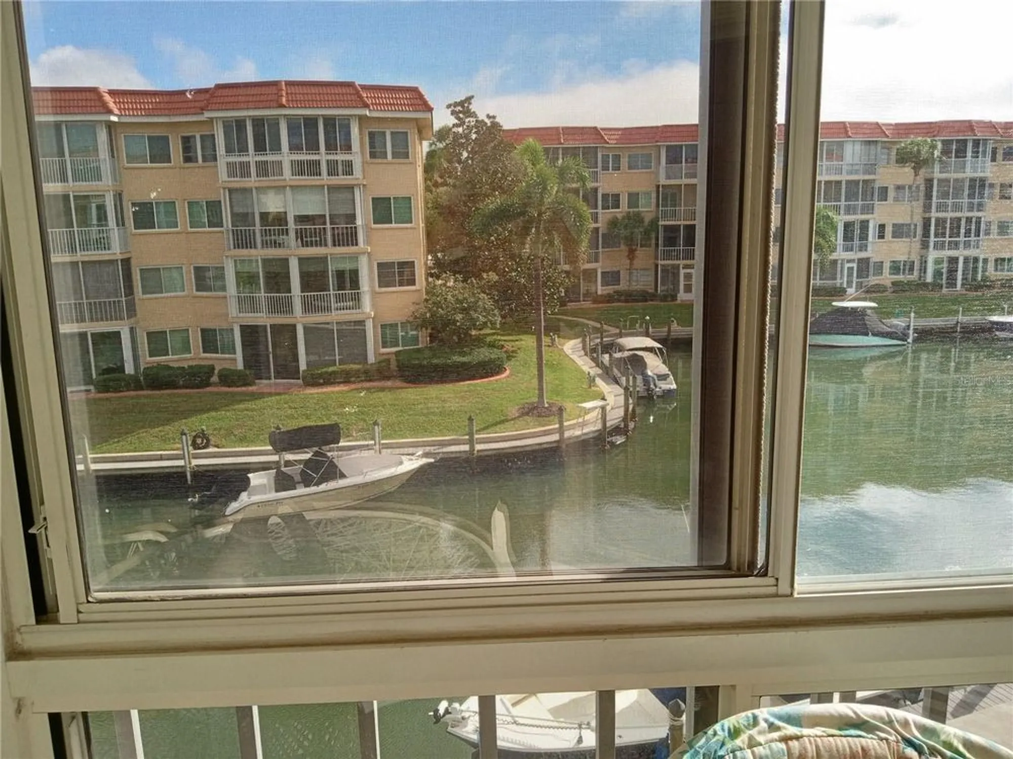 Property Slideshow image 21 of 77 | 1250 n portofino dr # 305mar, Sarasota, FL, 34242